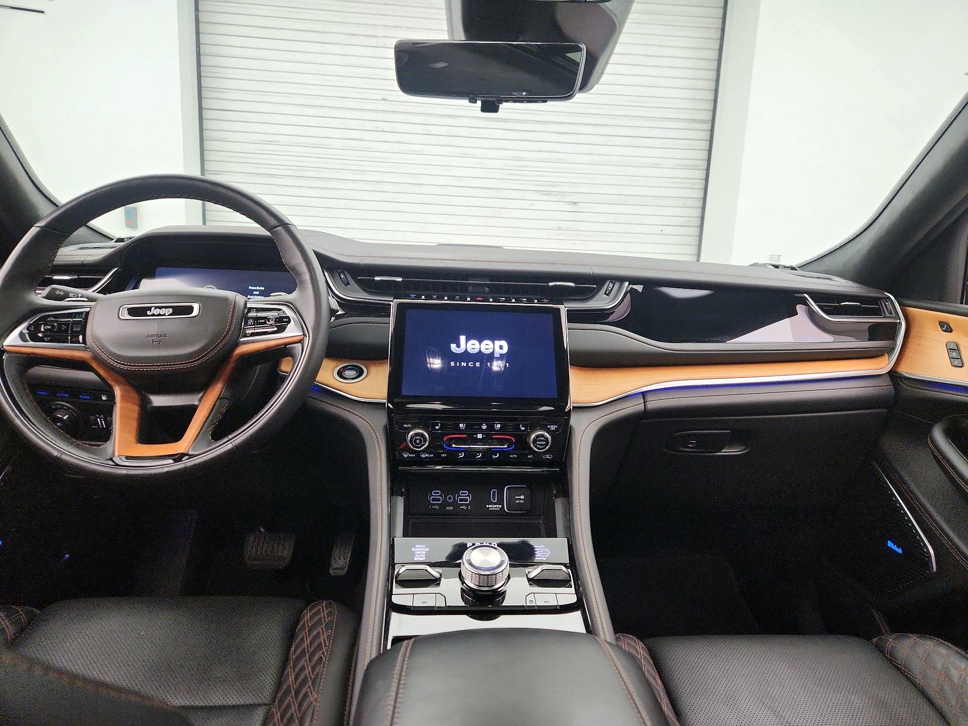 Thumbnail: 2022 Jeep Grand Cherokee - 9