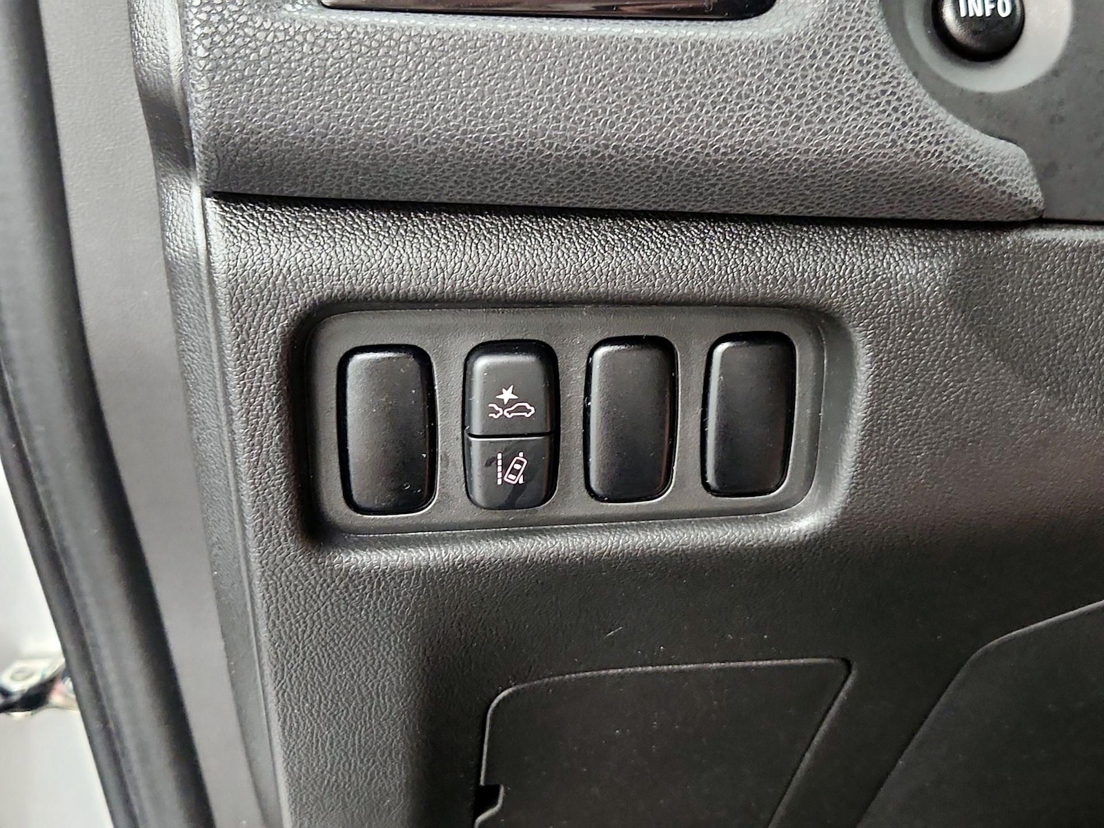 2023 Mitsubishi Outlander Sport LE - Photo 14