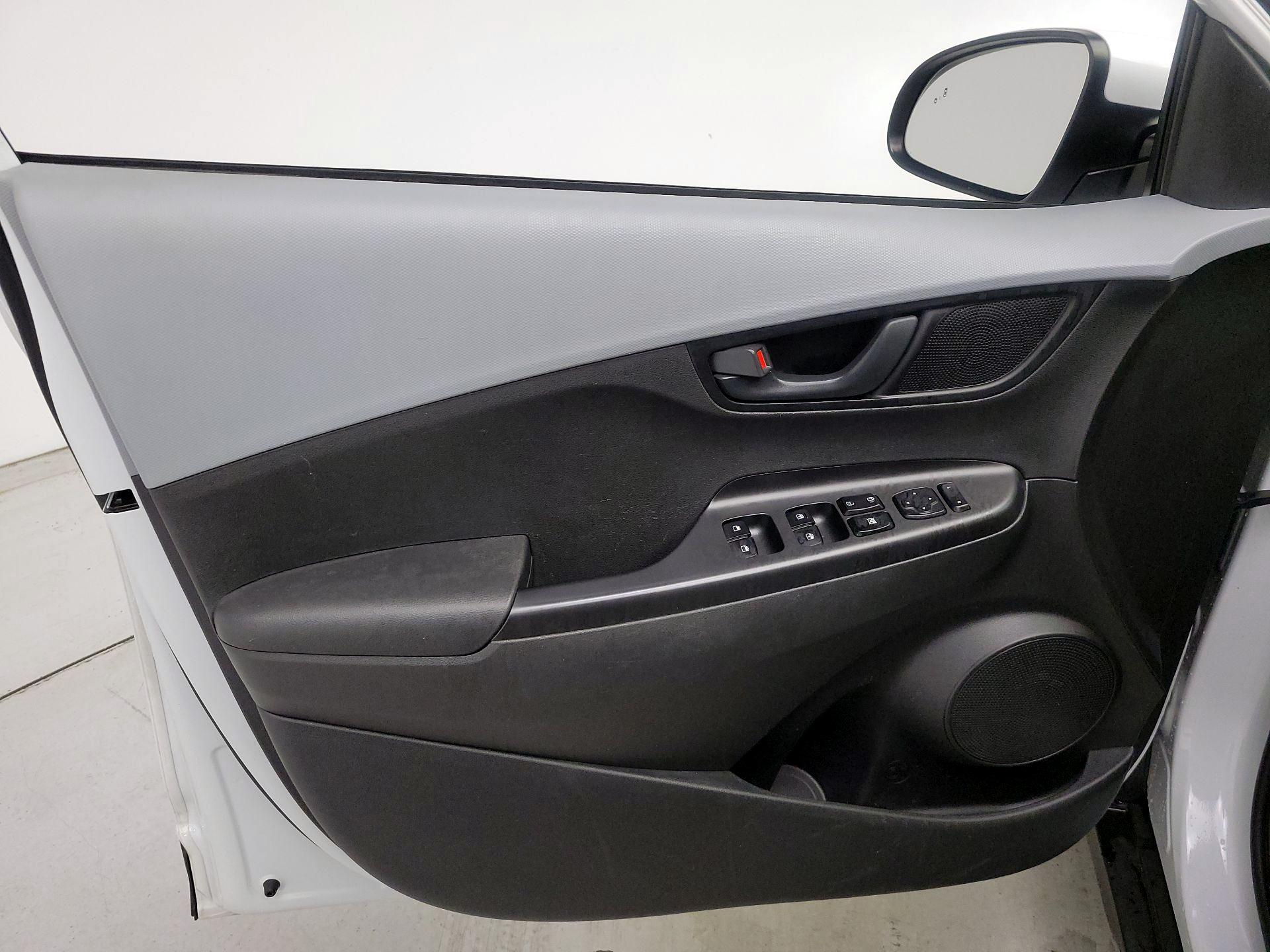 Thumbnail: 2021 Hyundai Kona - 12