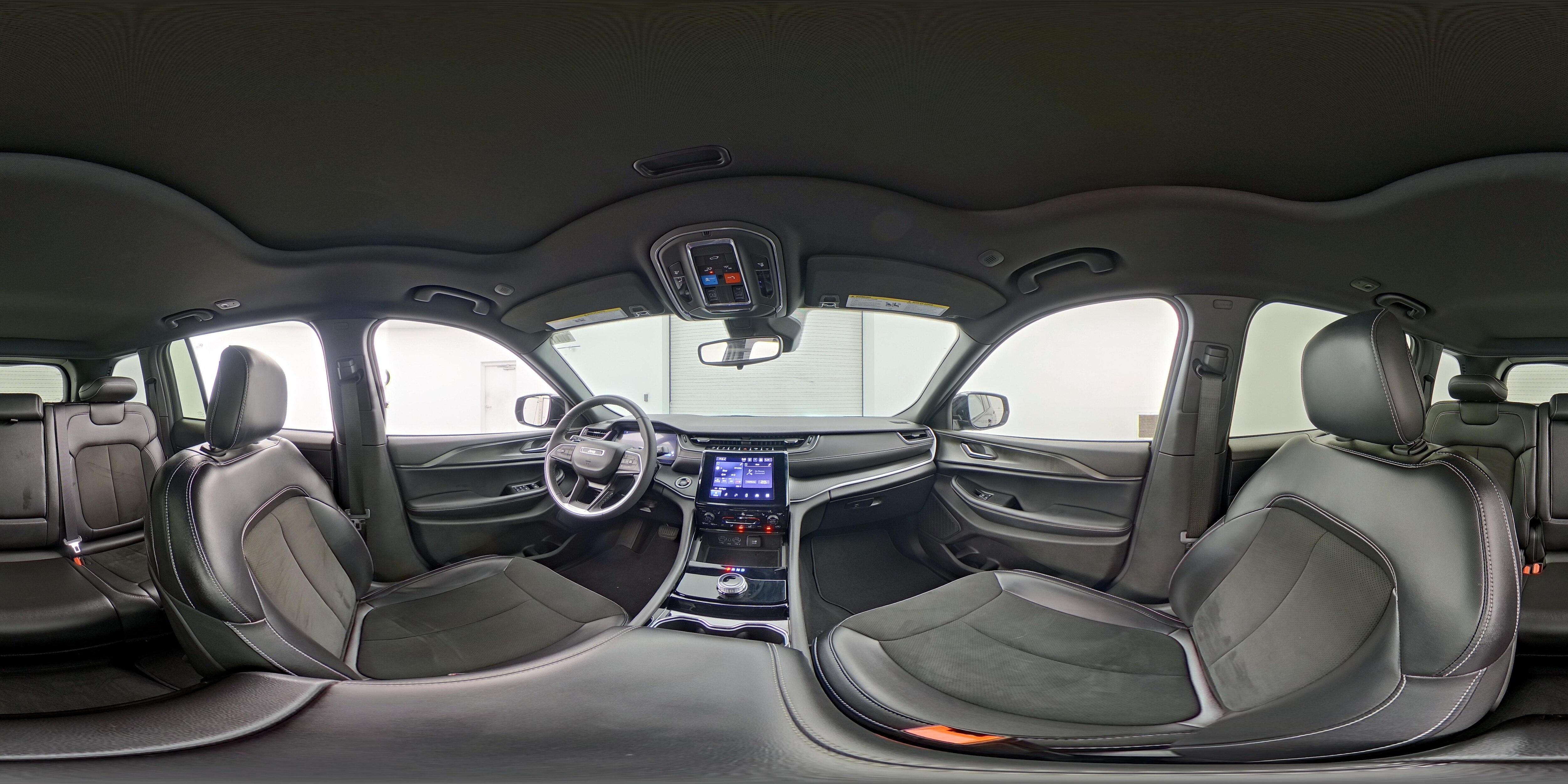 2023 Jeep Grand Cherokee Altitude - Photo 24