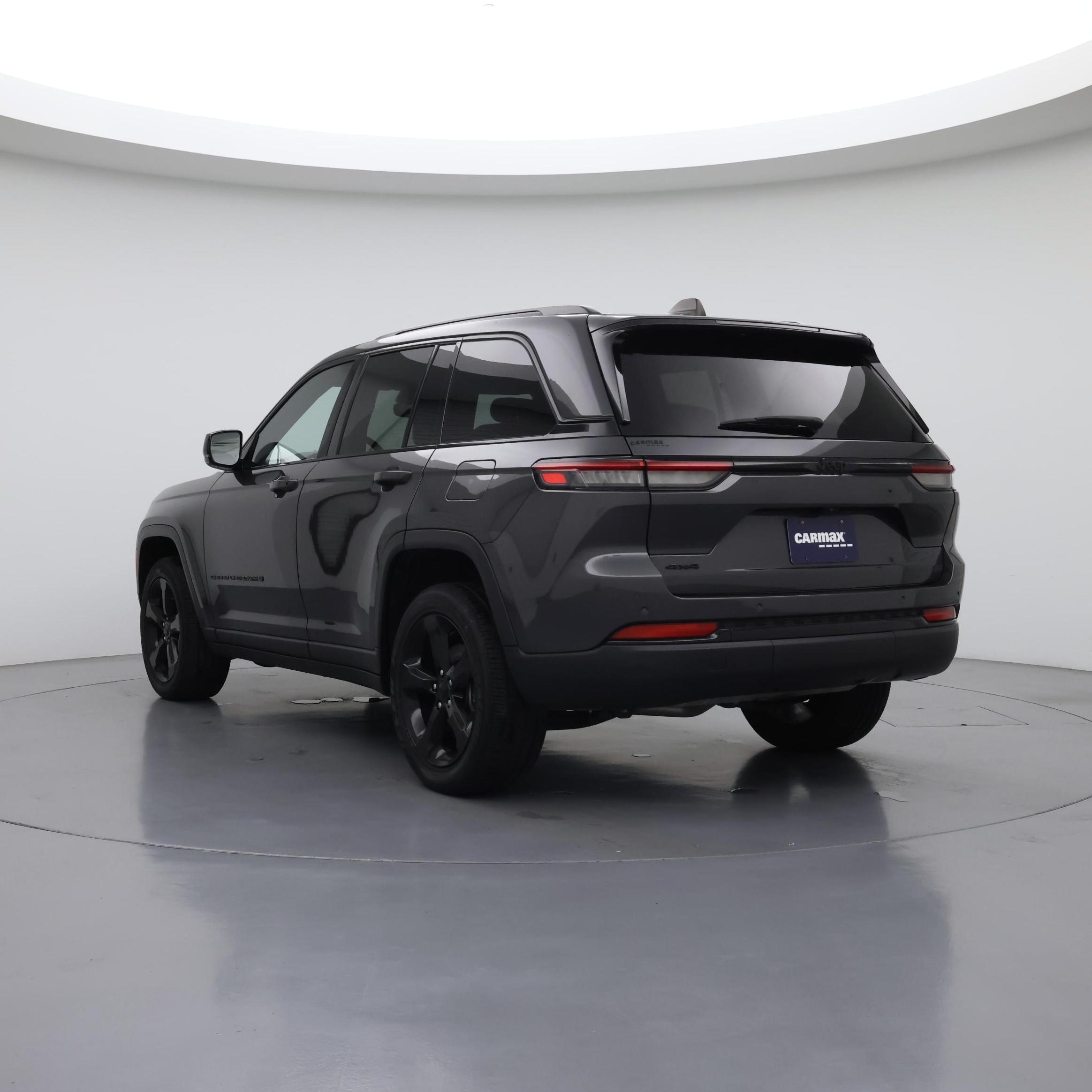 Thumbnail: 2023 Jeep Grand Cherokee - 2