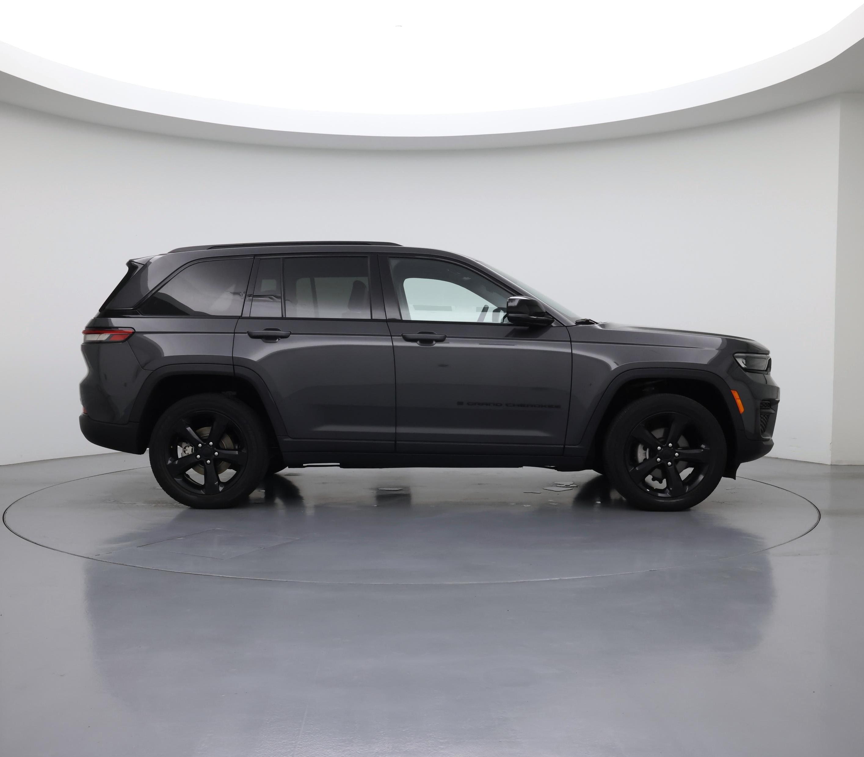 Thumbnail: 2023 Jeep Grand Cherokee - 7