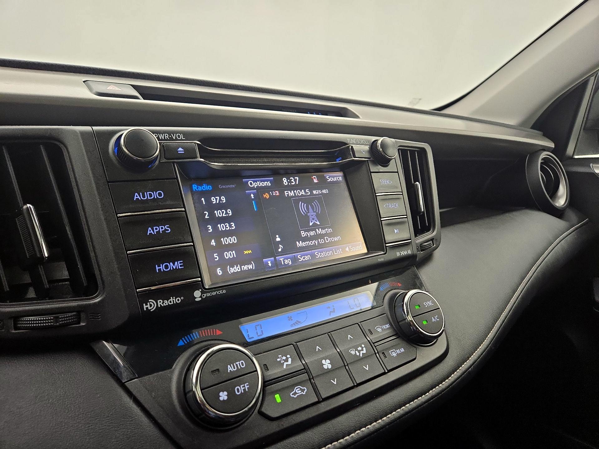 Thumbnail: 2017 Toyota RAV4 - 15