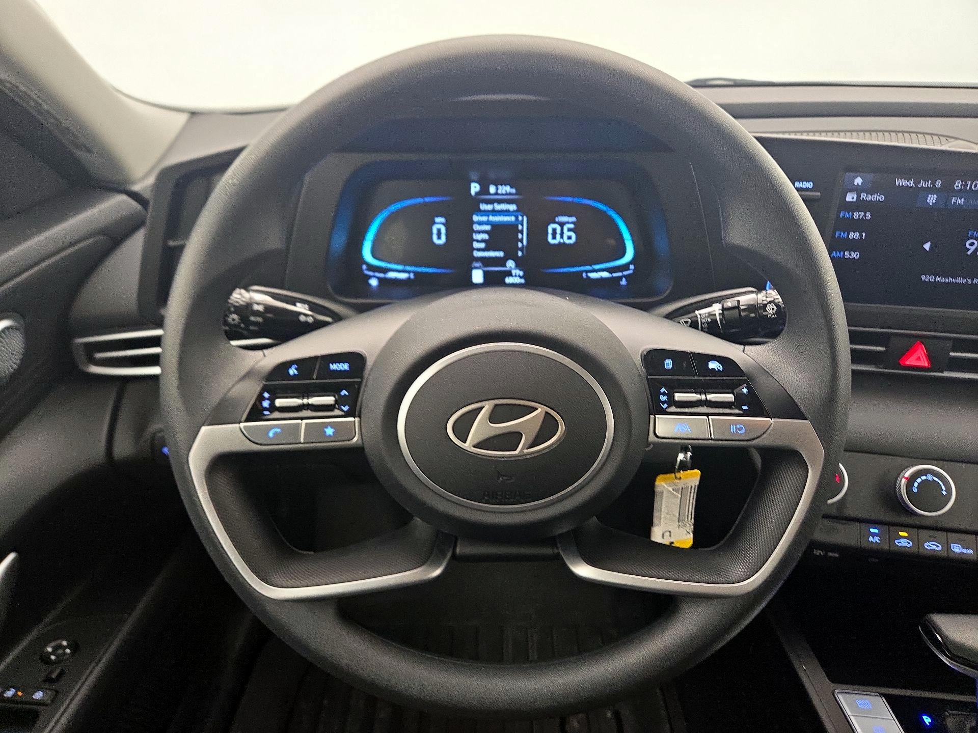 Thumbnail: 2025 Hyundai Elantra - 10