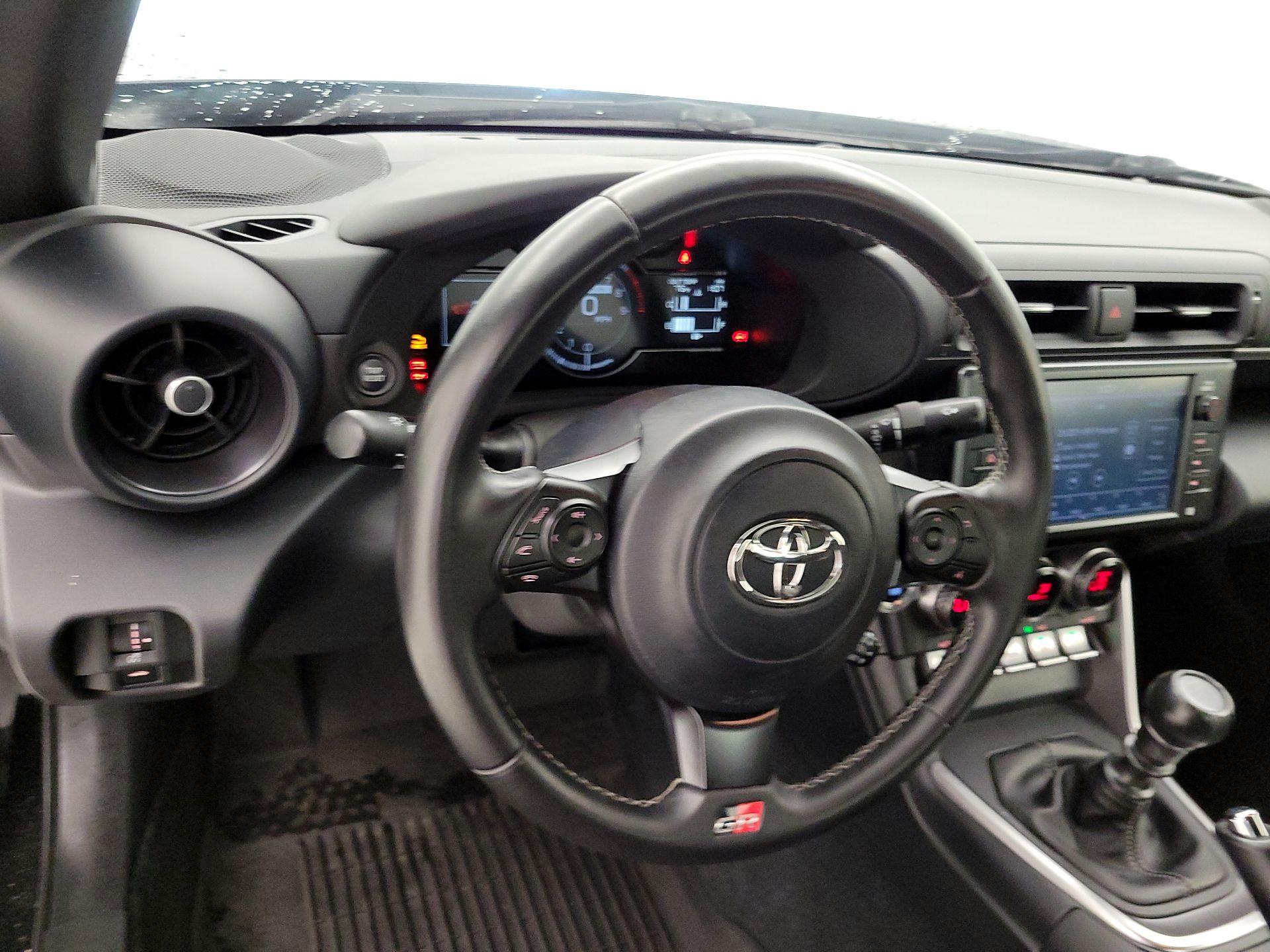 Thumbnail: 2023 Toyota GR86 - 10