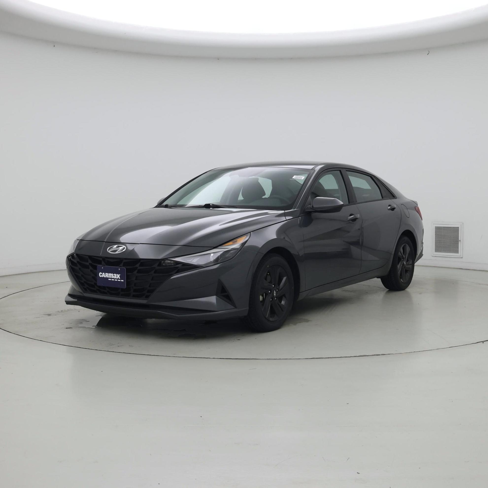 Thumbnail: 2023 Hyundai Elantra - 4