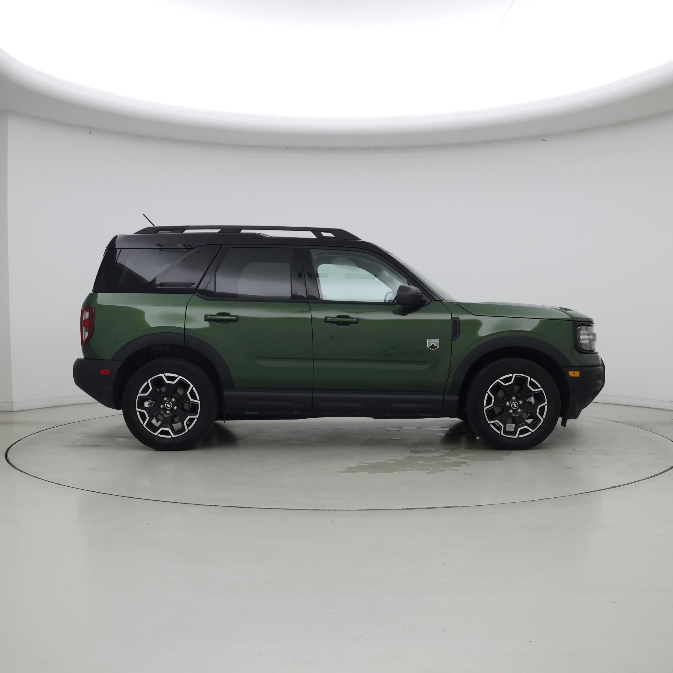 Thumbnail: 2025 Ford Bronco Sport - 7
