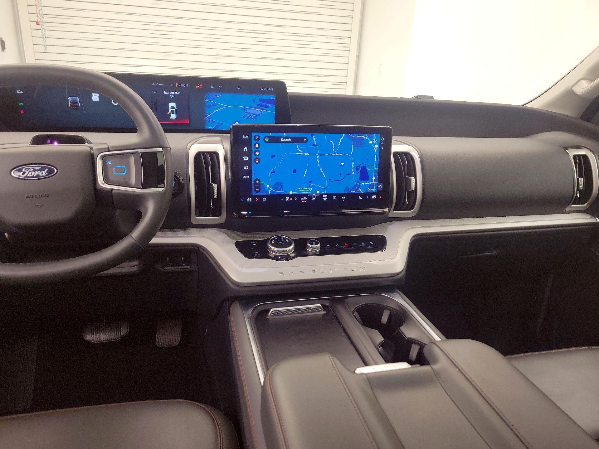 Thumbnail: 2025 Ford Expedition - 9