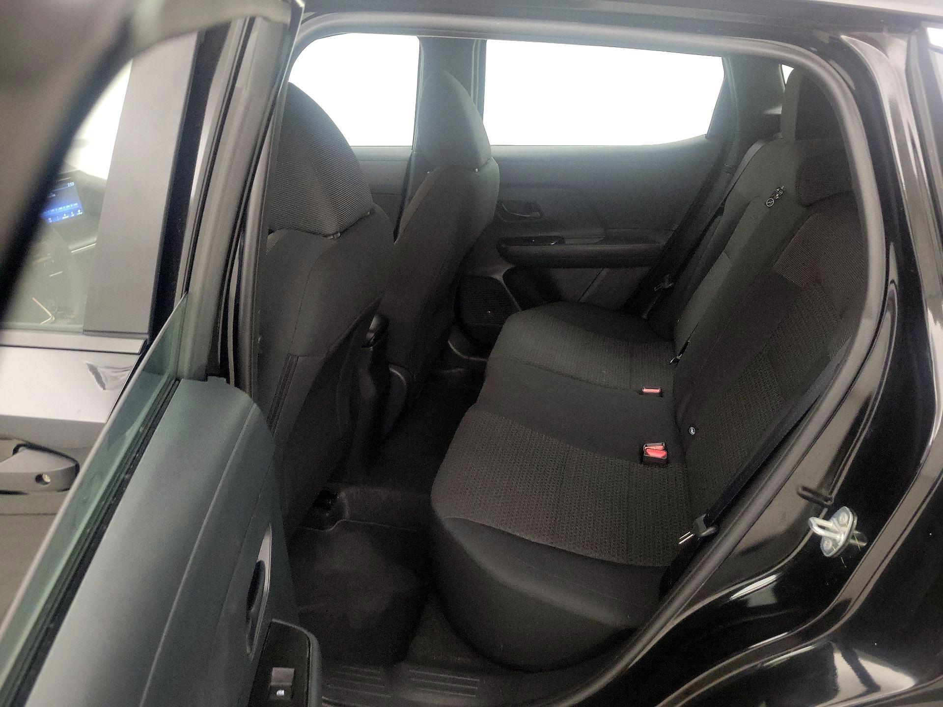 Thumbnail: 2025 Nissan Kicks - 18