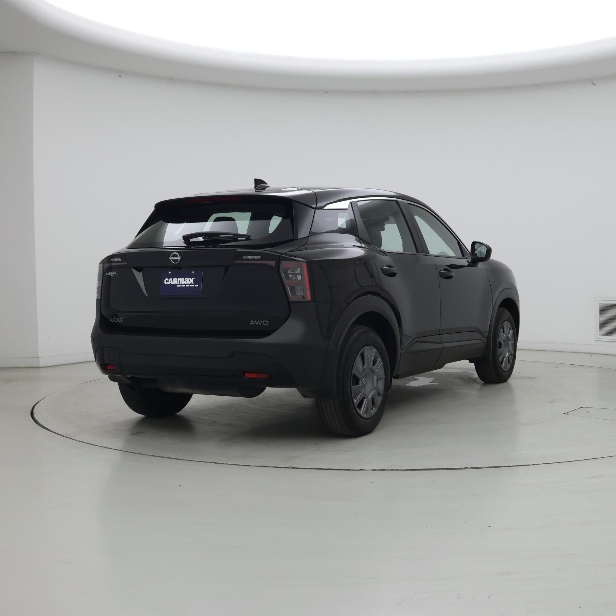 Thumbnail: 2025 Nissan Kicks - 8