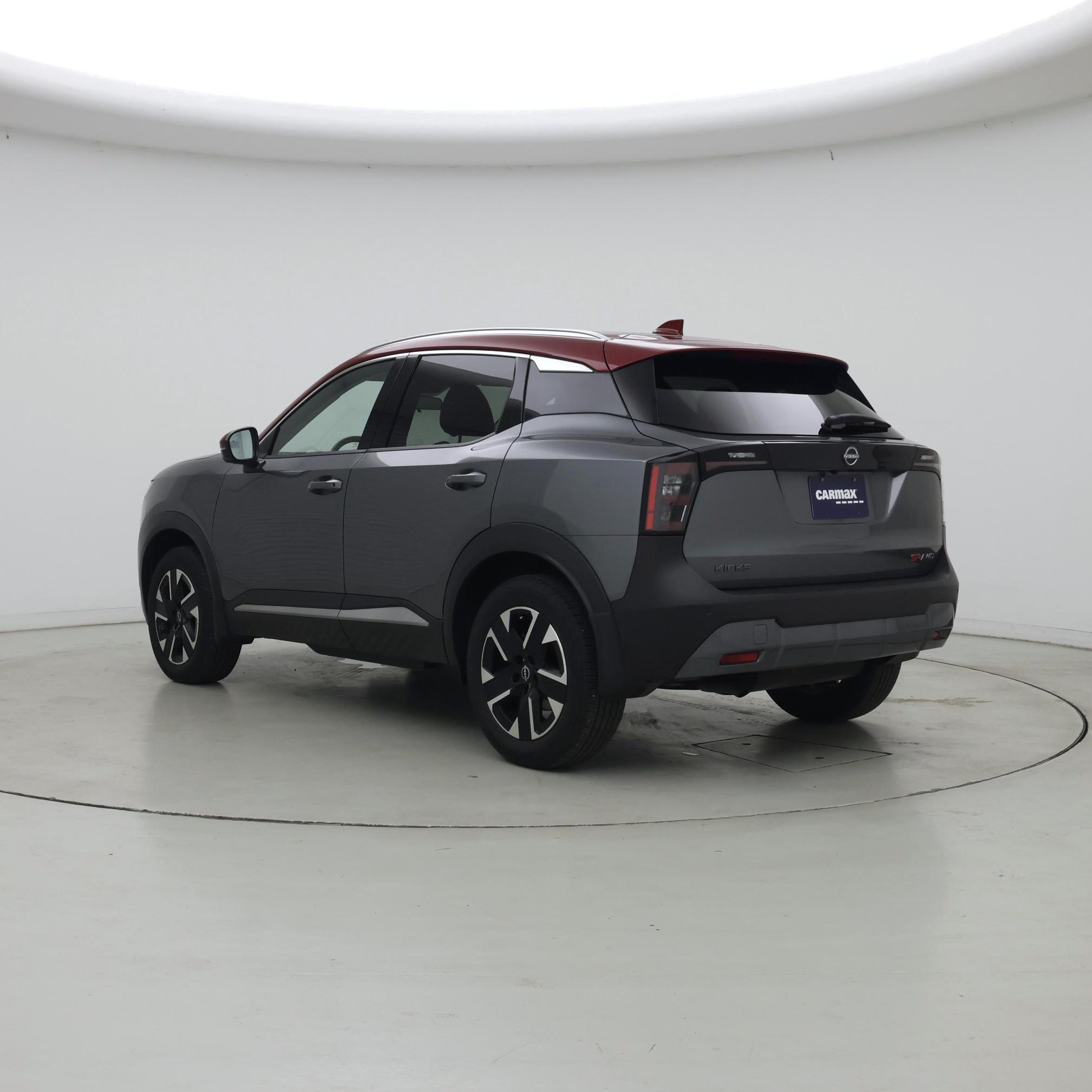 Thumbnail: 2025 Nissan Kicks - 2