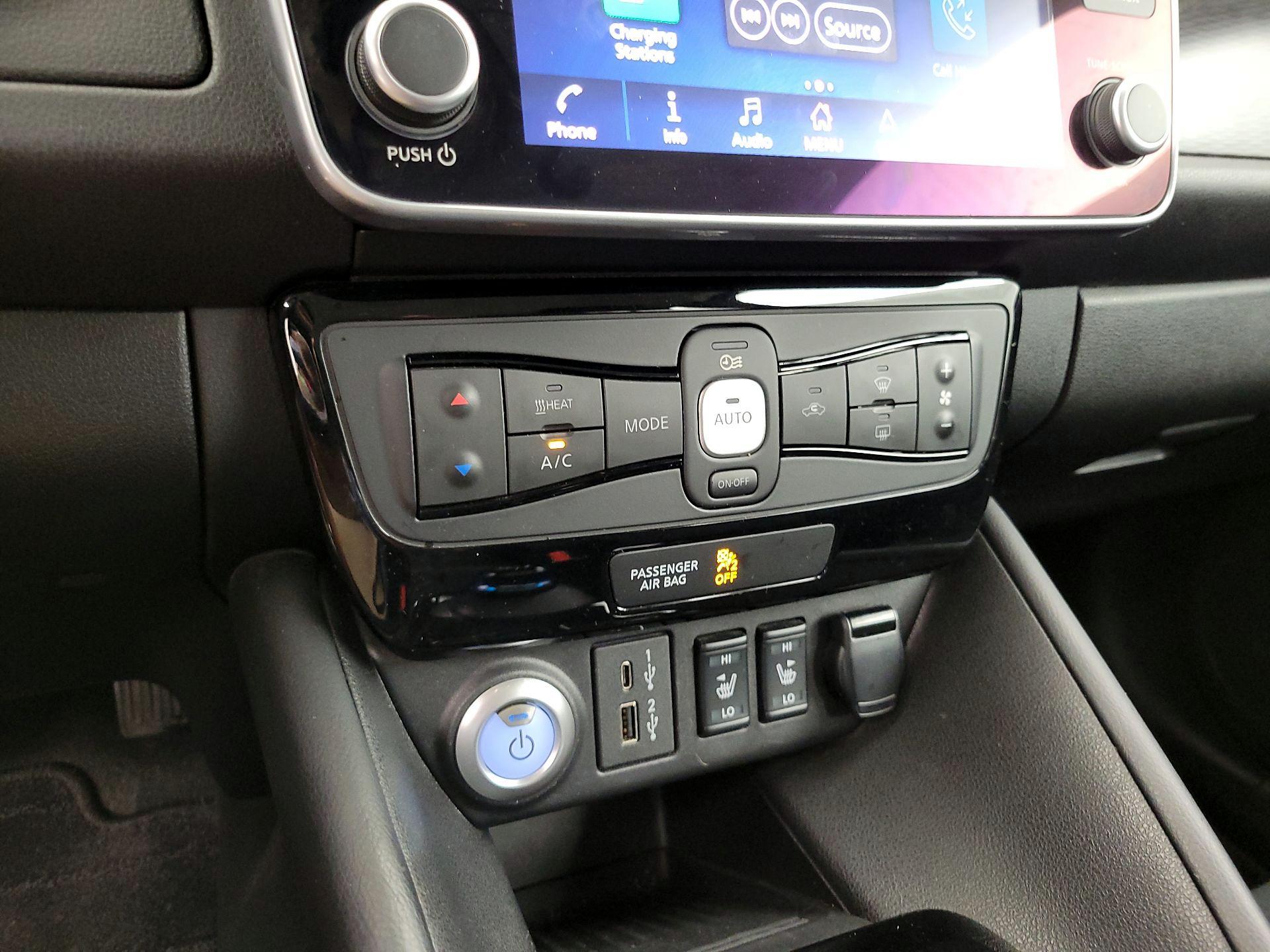 Thumbnail: 2024 Nissan Leaf - 17