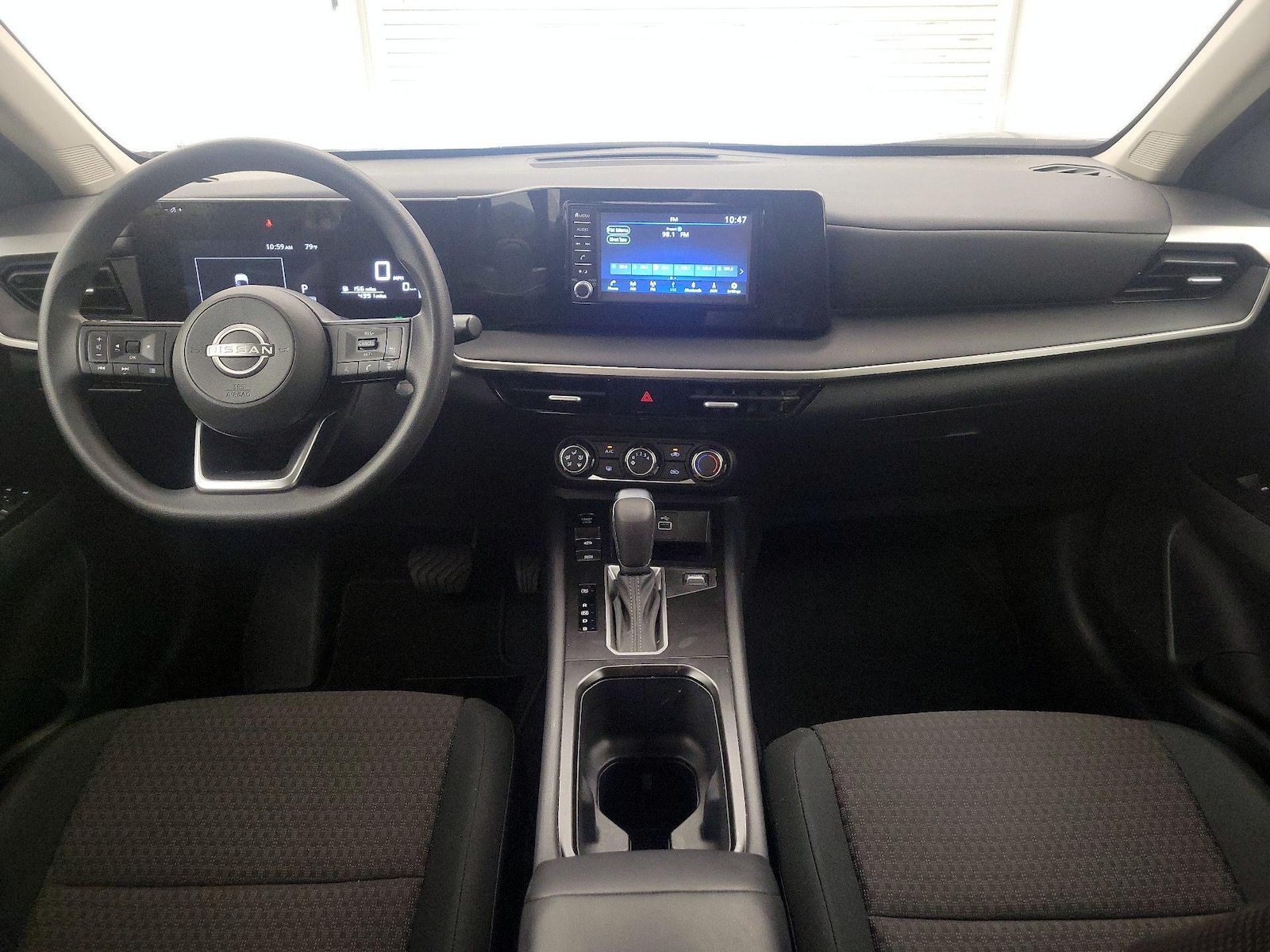 2025 Nissan Kicks S AWD - Photo 10