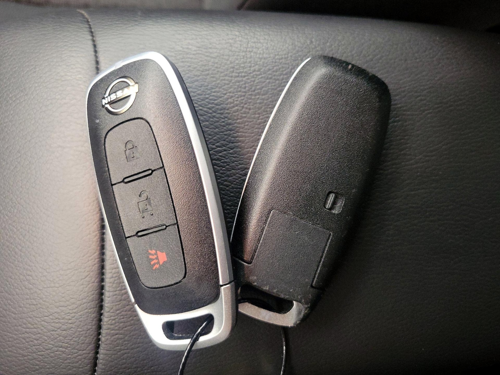 2025 Nissan Kicks S AWD - Photo 24
