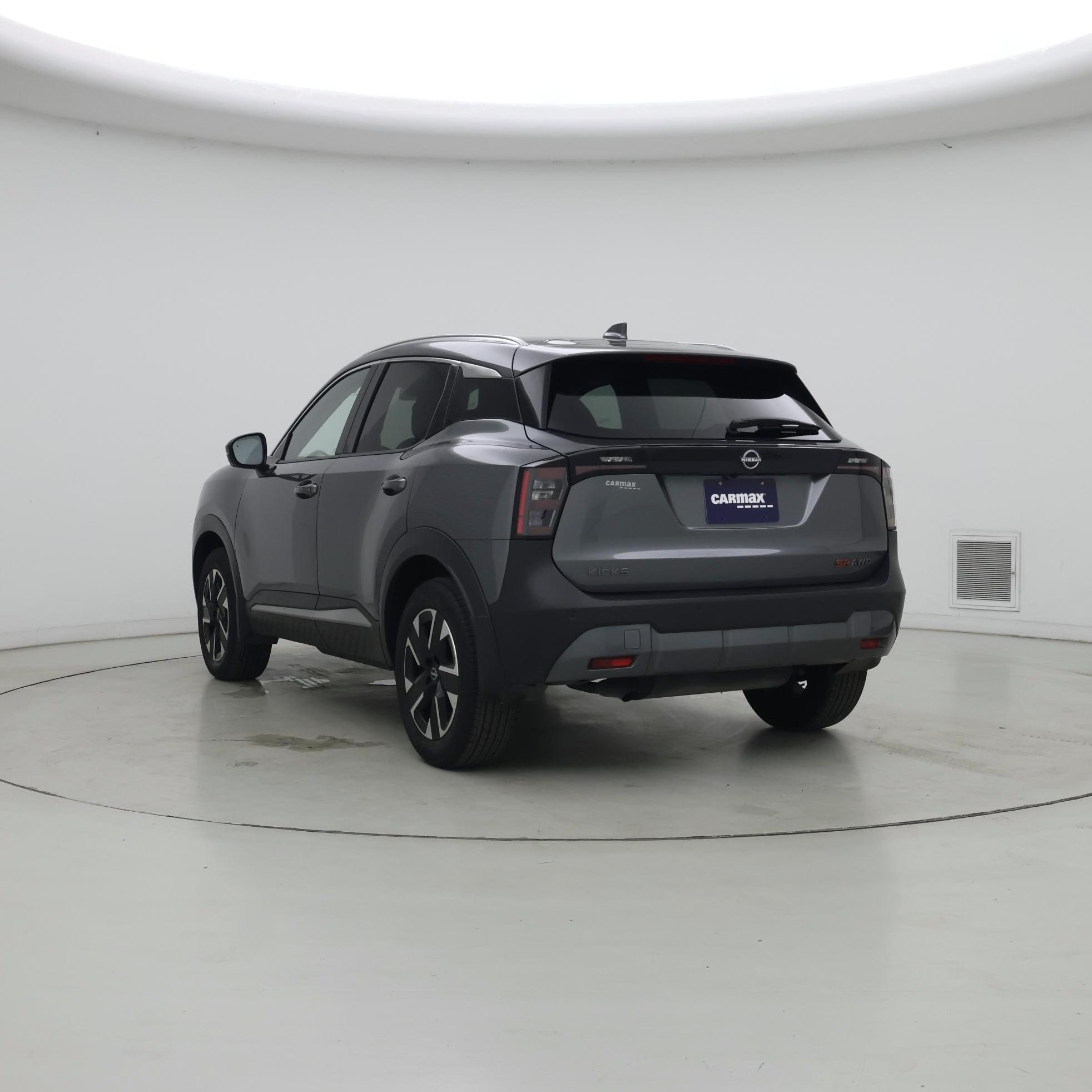 Thumbnail: 2025 Nissan Kicks - 2