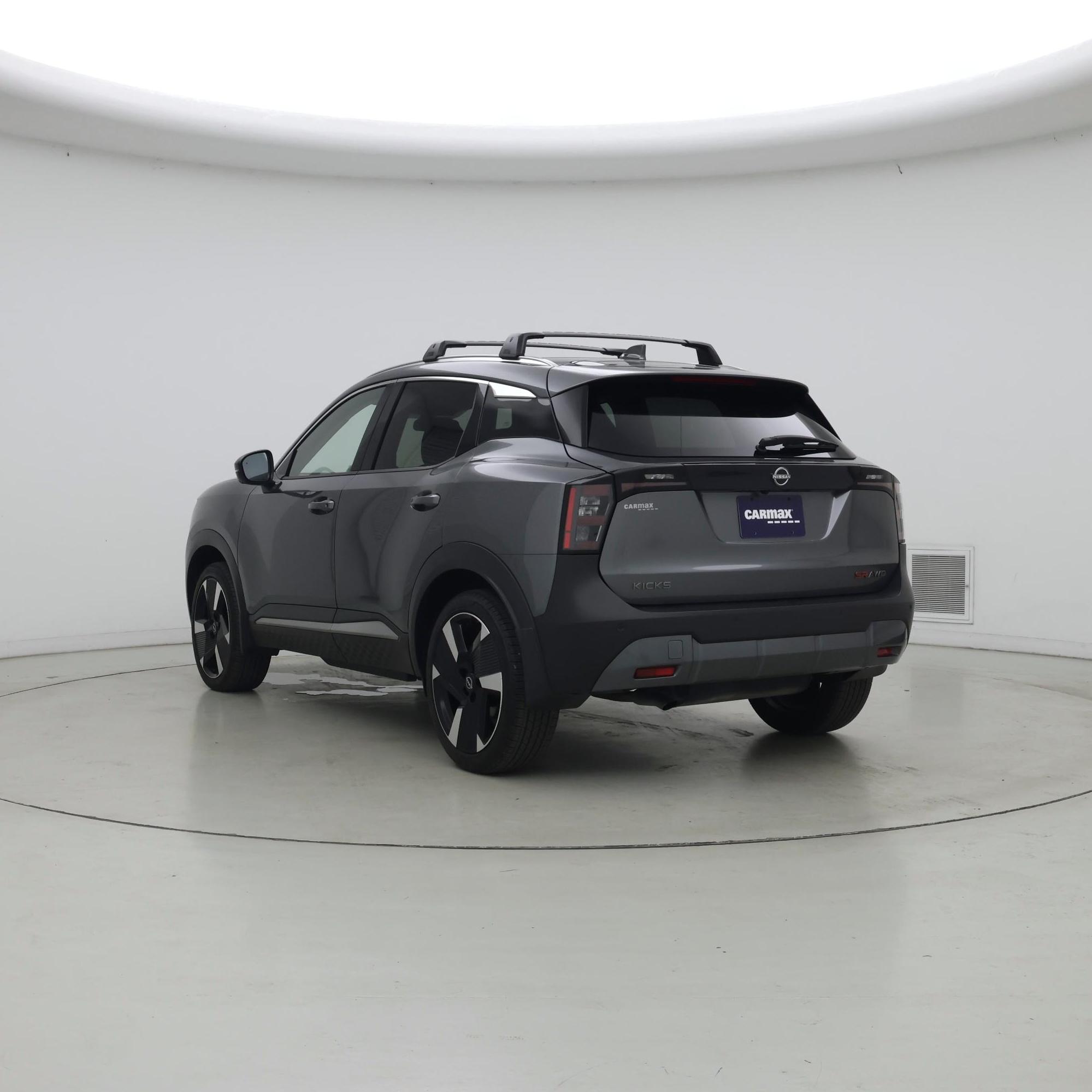 Thumbnail: 2025 Nissan Kicks - 2
