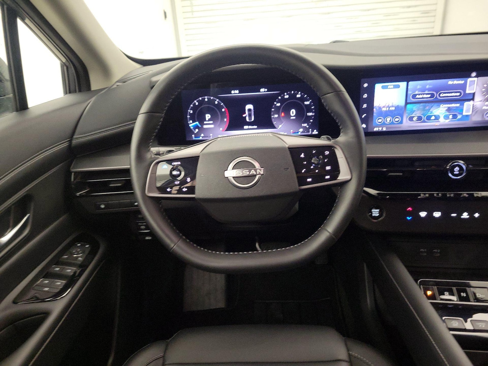 2025 Nissan Murano SV - Photo 11
