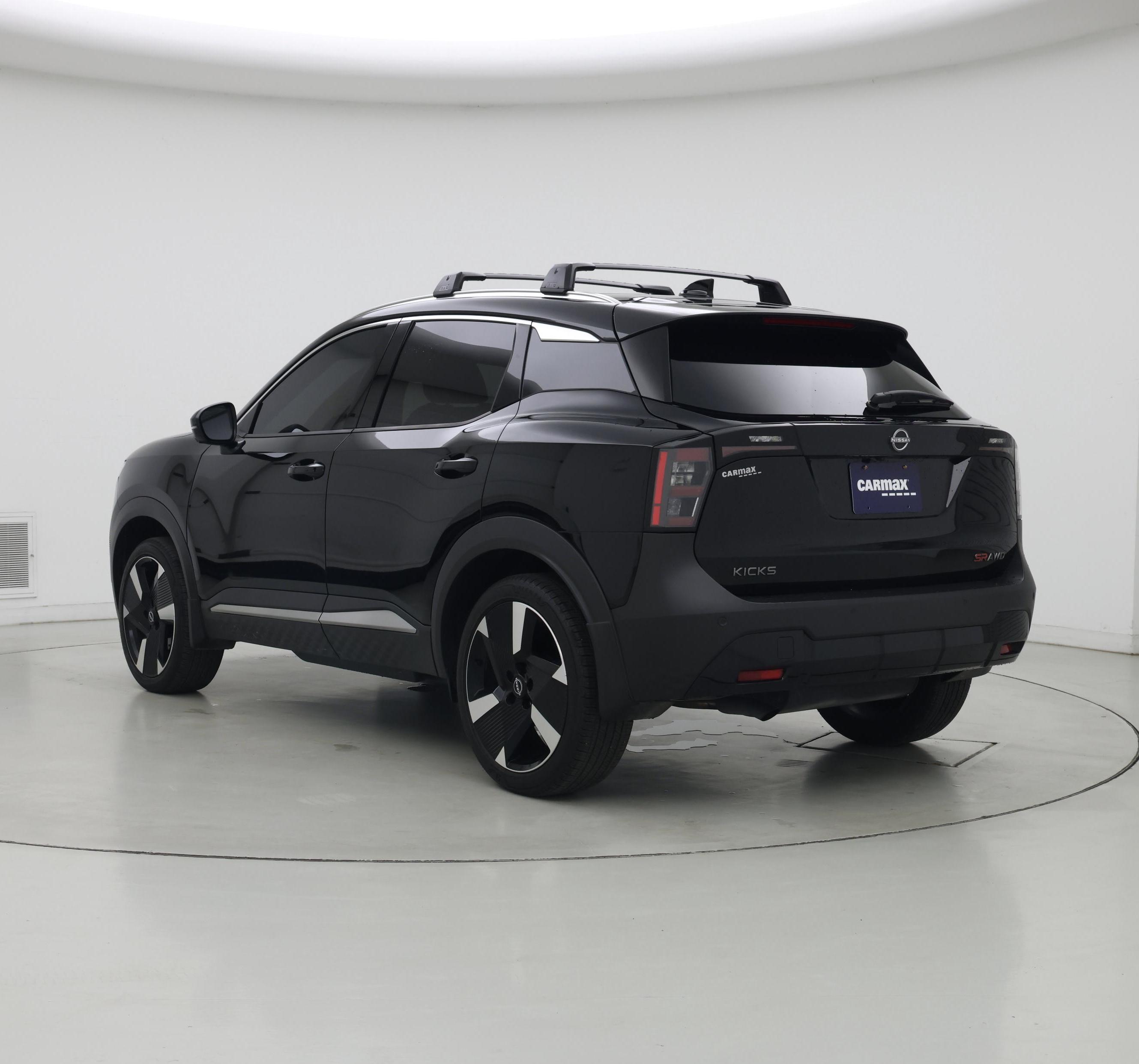 Thumbnail: 2025 Nissan Kicks - 2