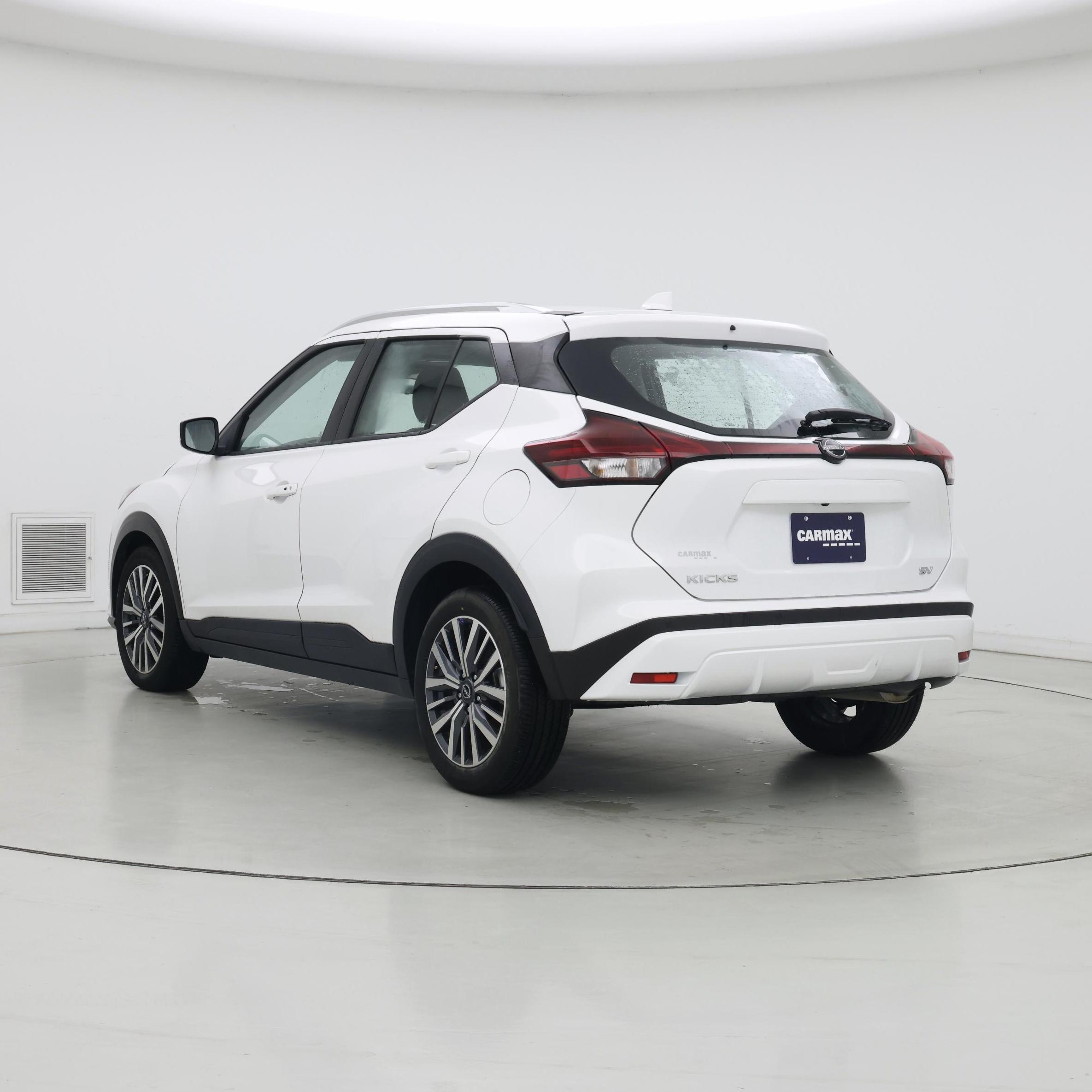 Thumbnail: 2024 Nissan Kicks - 2