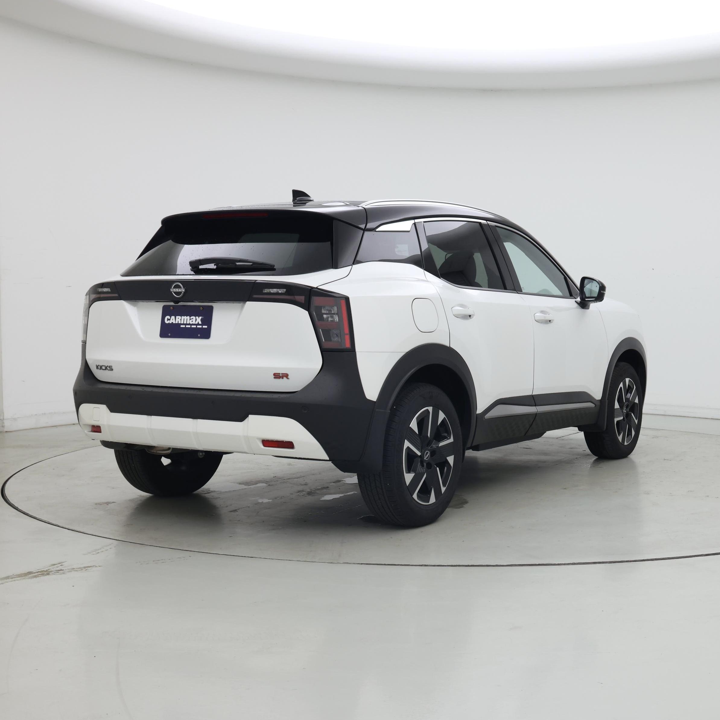 Thumbnail: 2025 Nissan Kicks - 8