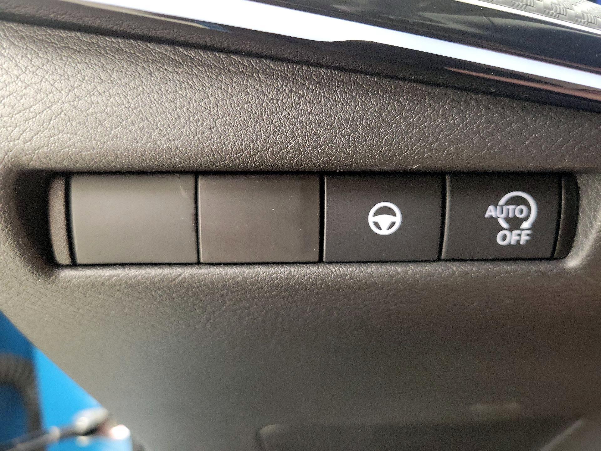 Thumbnail: 2025 Nissan Kicks - 13