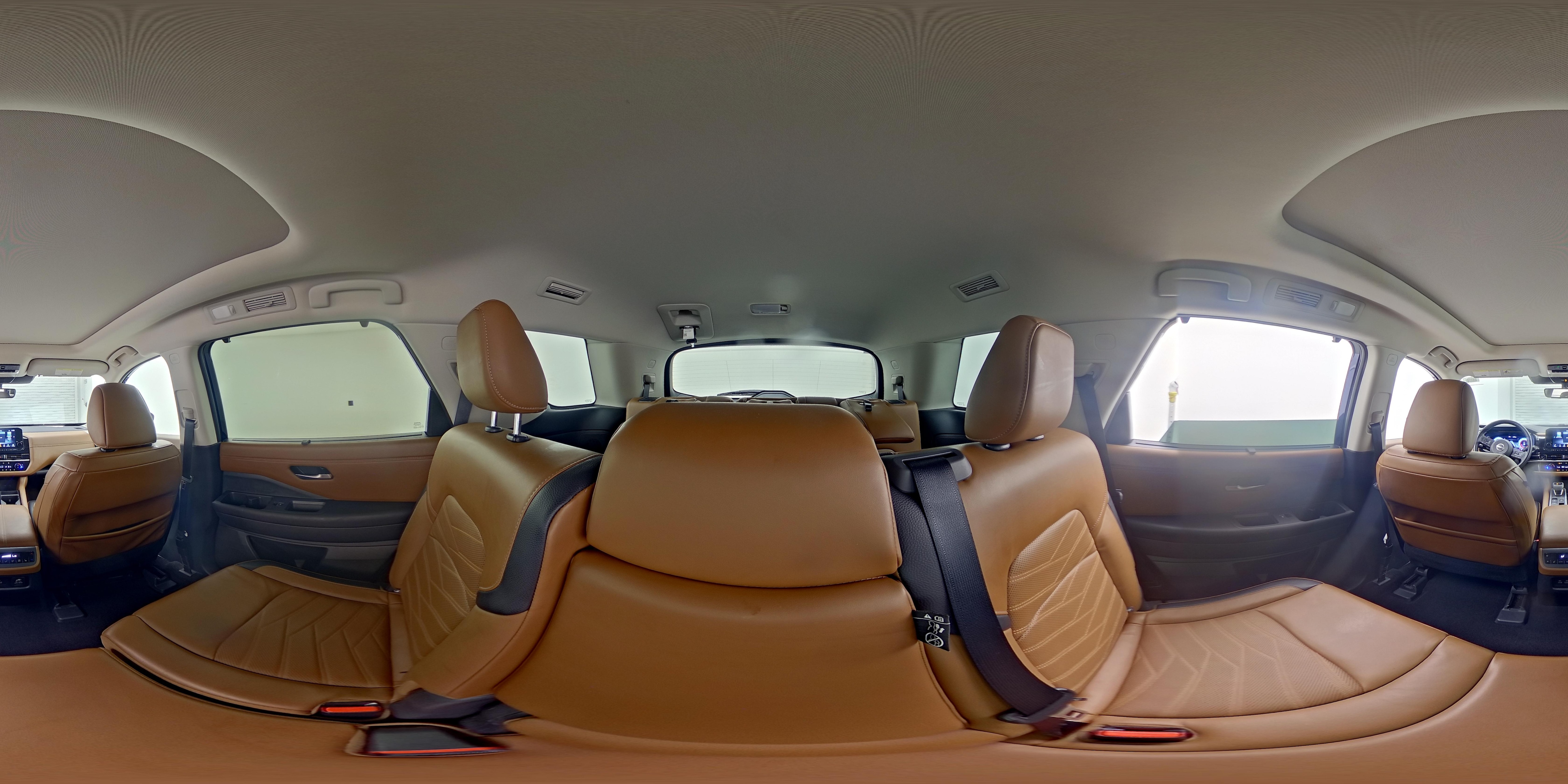 2025 Nissan Pathfinder Platinum - Photo 28