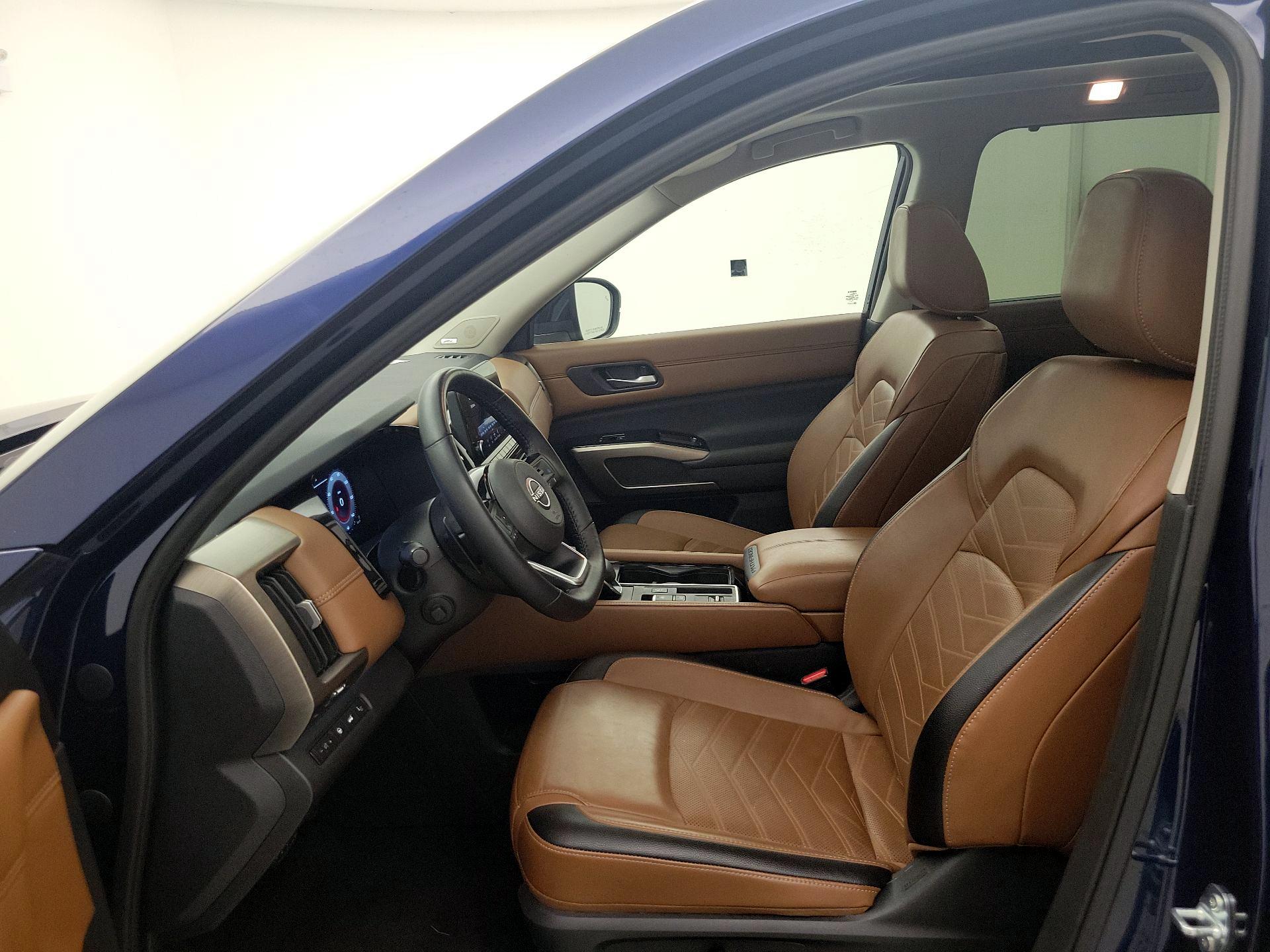 Thumbnail: 2025 Nissan Pathfinder - 11