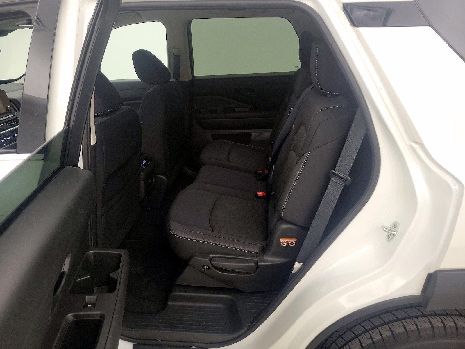 2023 Nissan Pathfinder SV - Photo 20