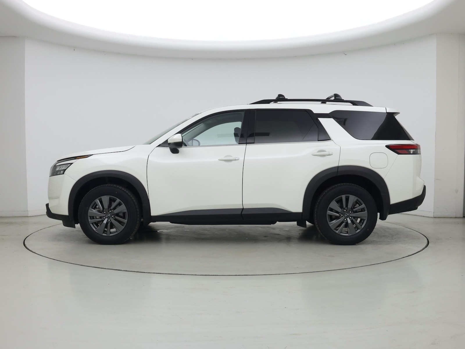 2023 Nissan Pathfinder SV - Photo 4
