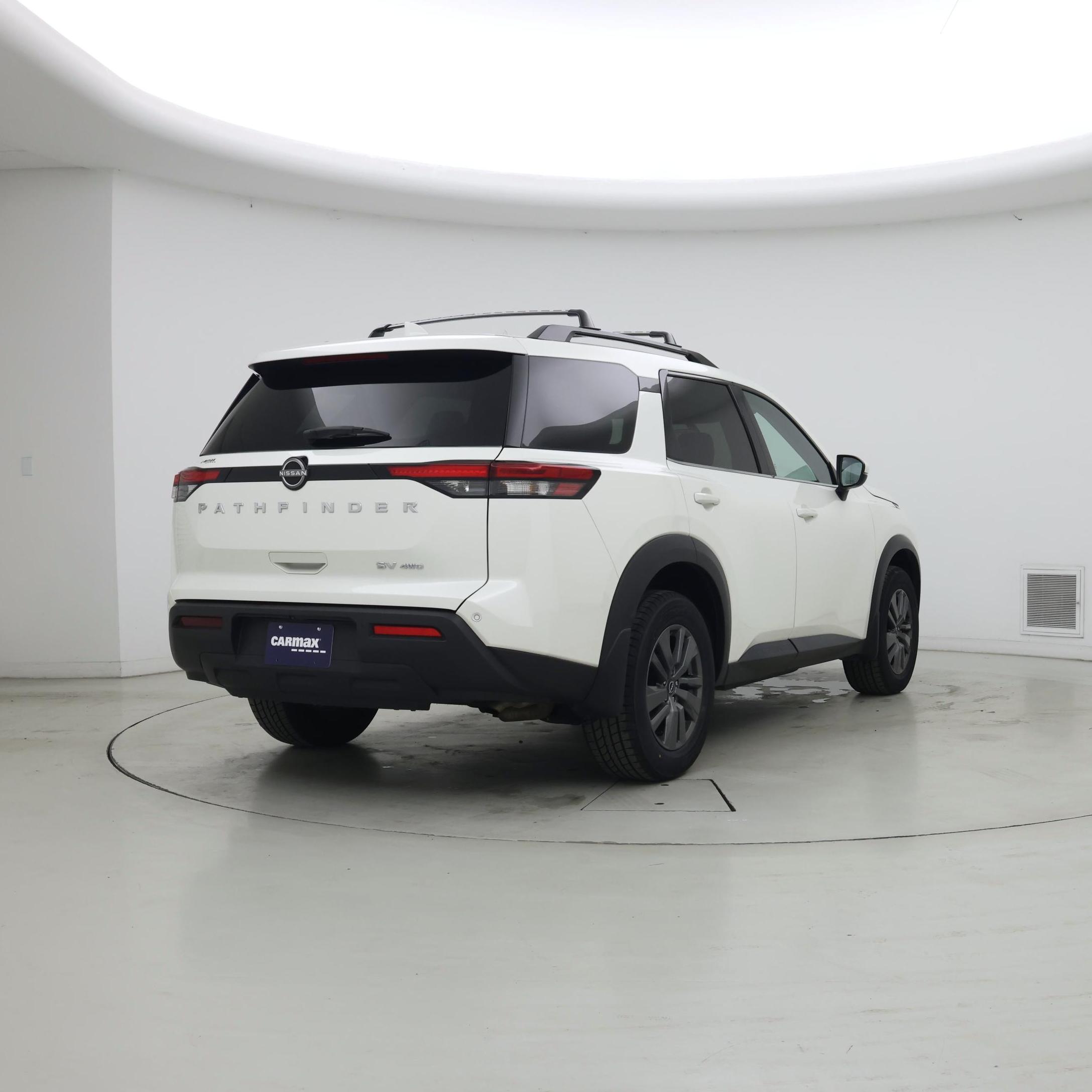 Thumbnail: 2023 Nissan Pathfinder - 8