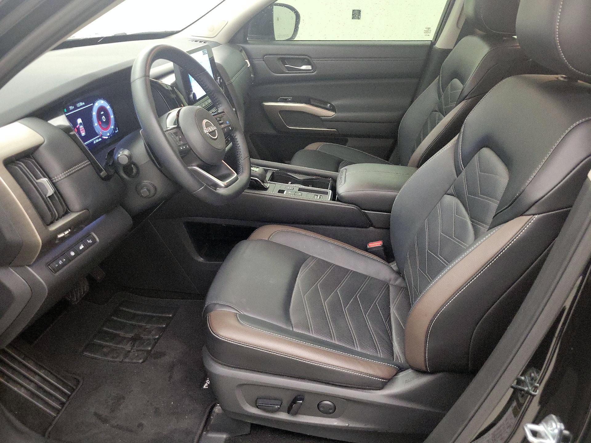 Thumbnail: 2025 Nissan Pathfinder - 11