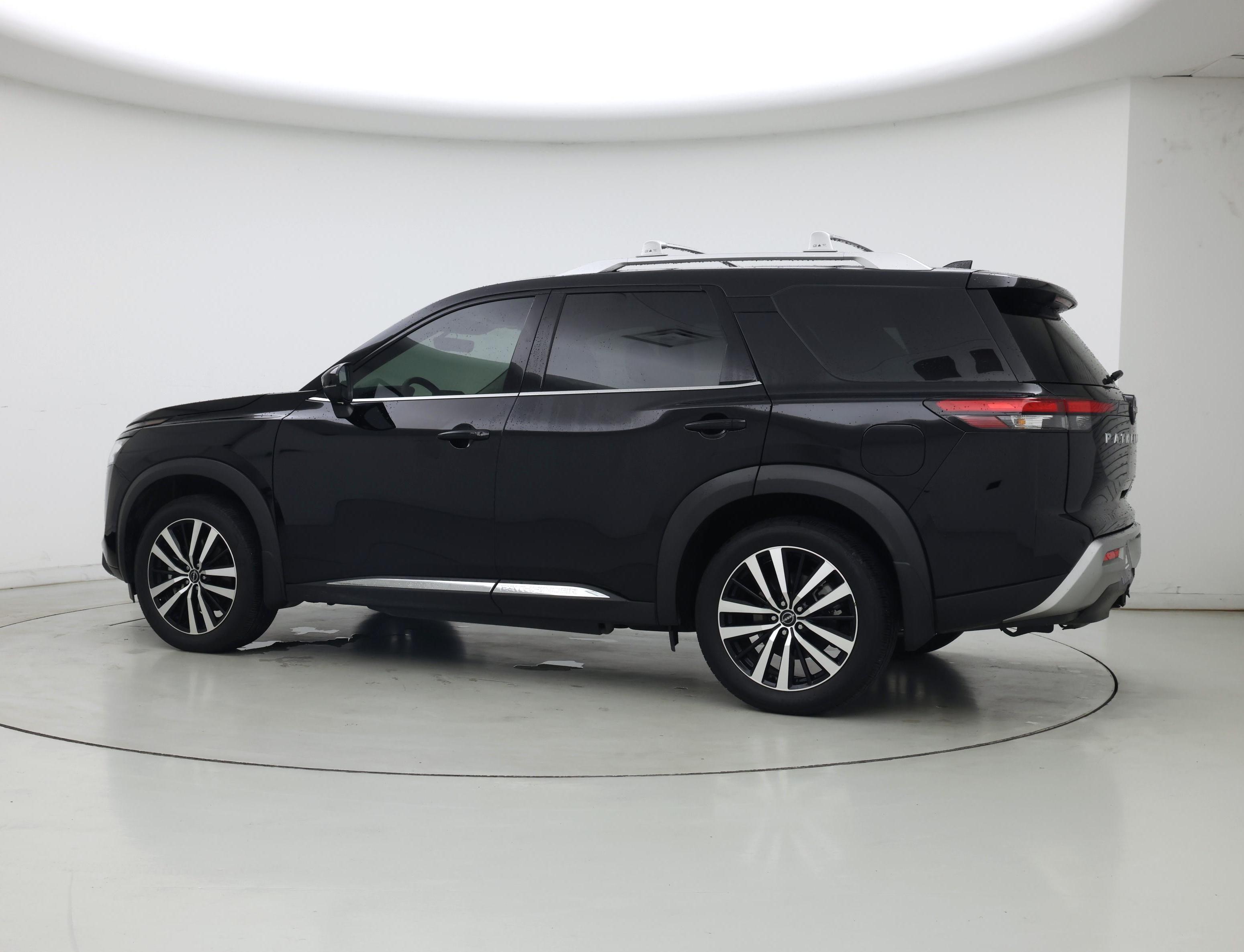 Thumbnail: 2025 Nissan Pathfinder - 3