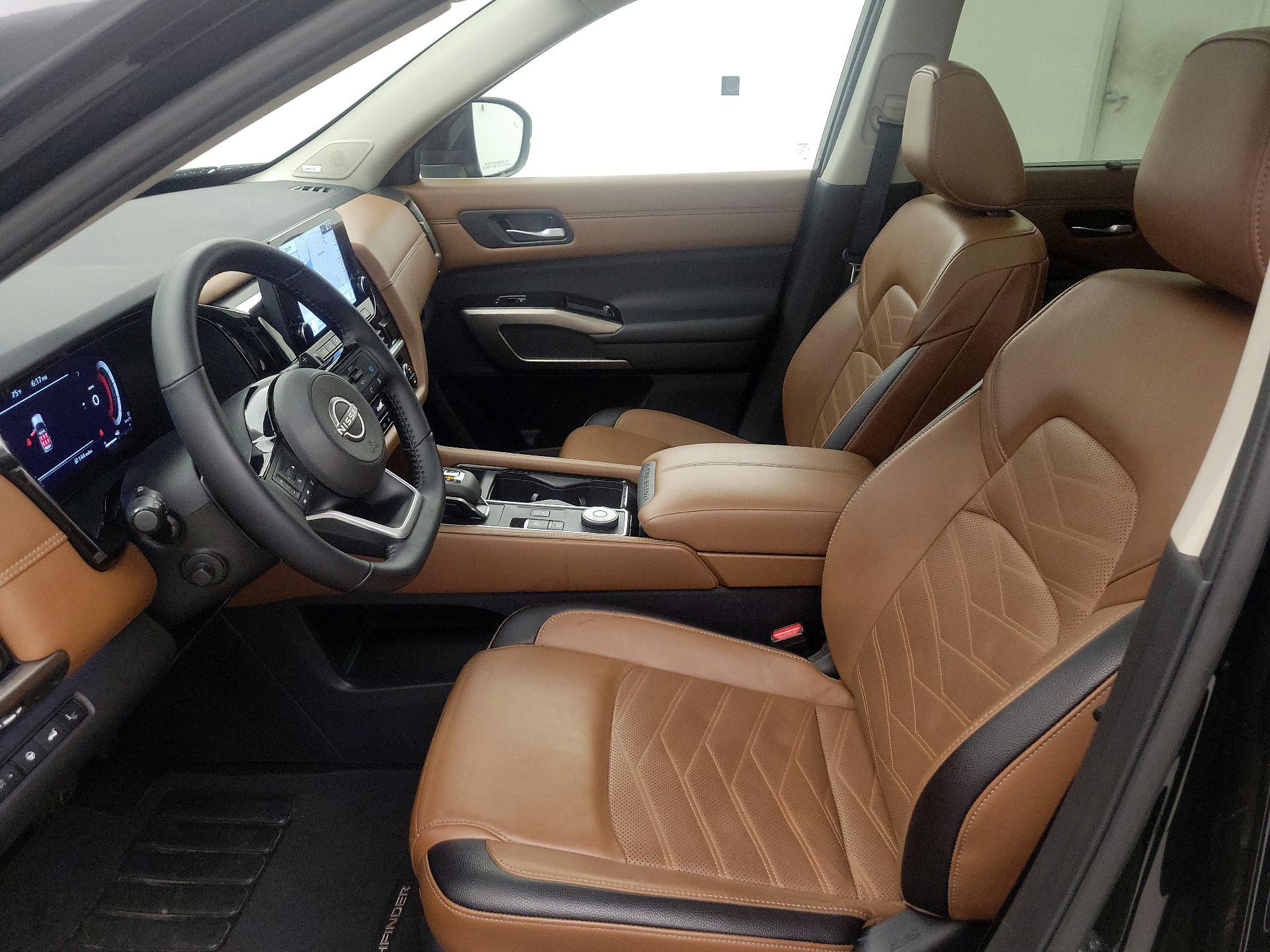 Thumbnail: 2025 Nissan Pathfinder - 11