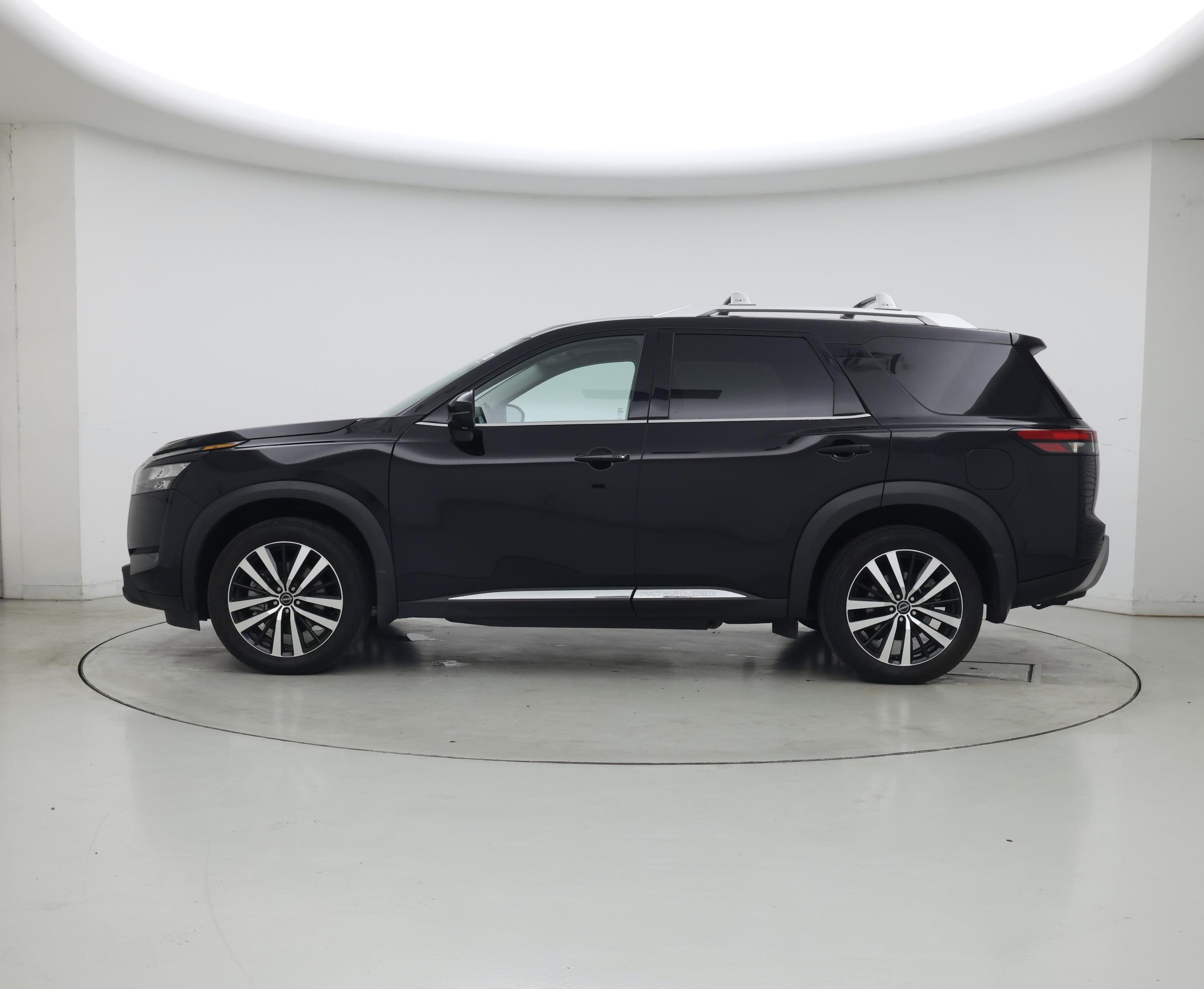 Thumbnail: 2025 Nissan Pathfinder - 3
