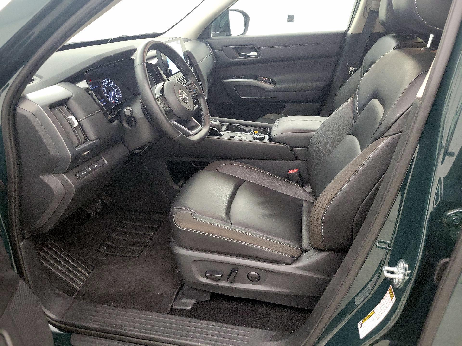 Thumbnail: 2025 Nissan Pathfinder - 11