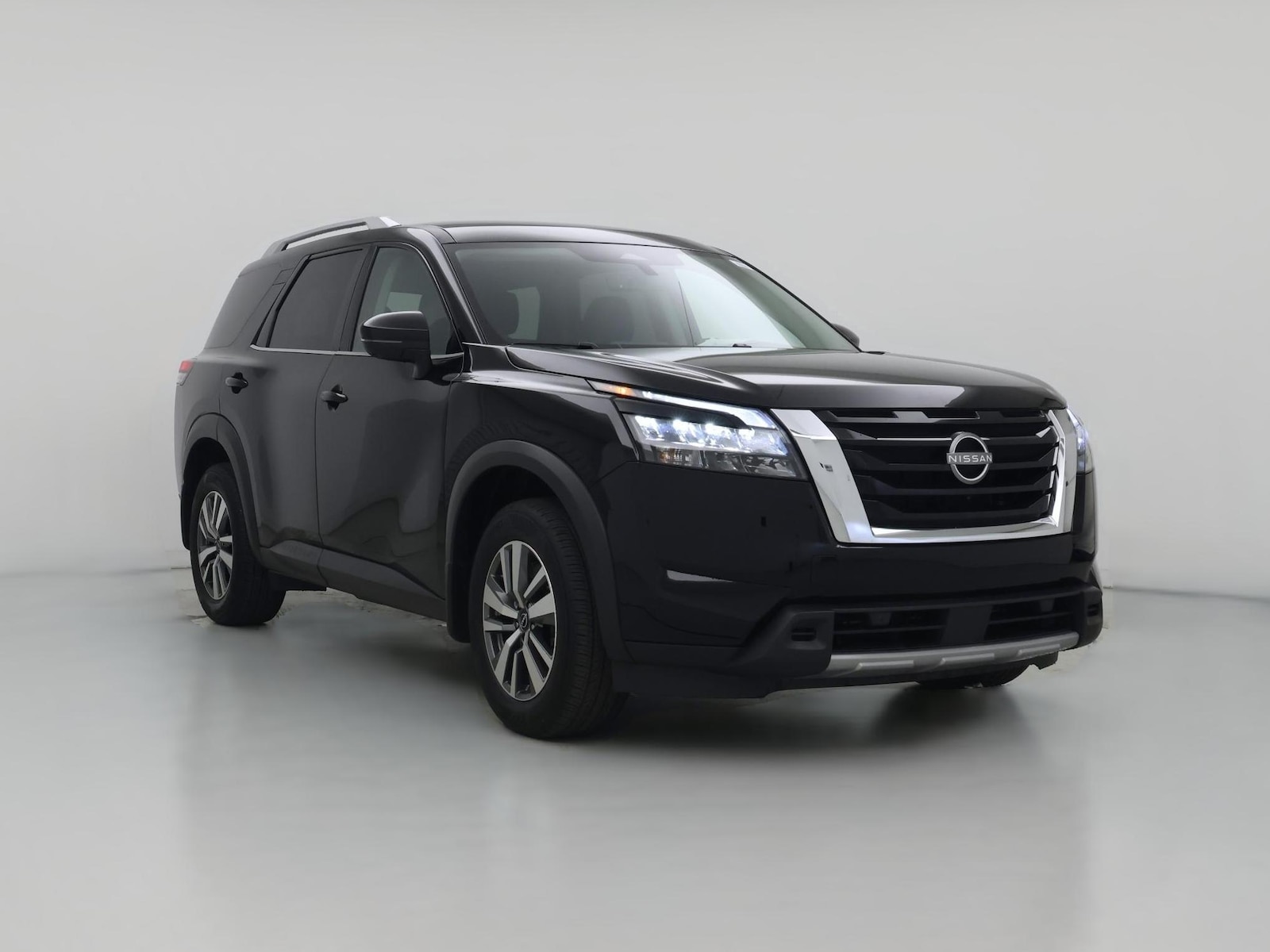 2025 Nissan Pathfinder SL - Photo 1