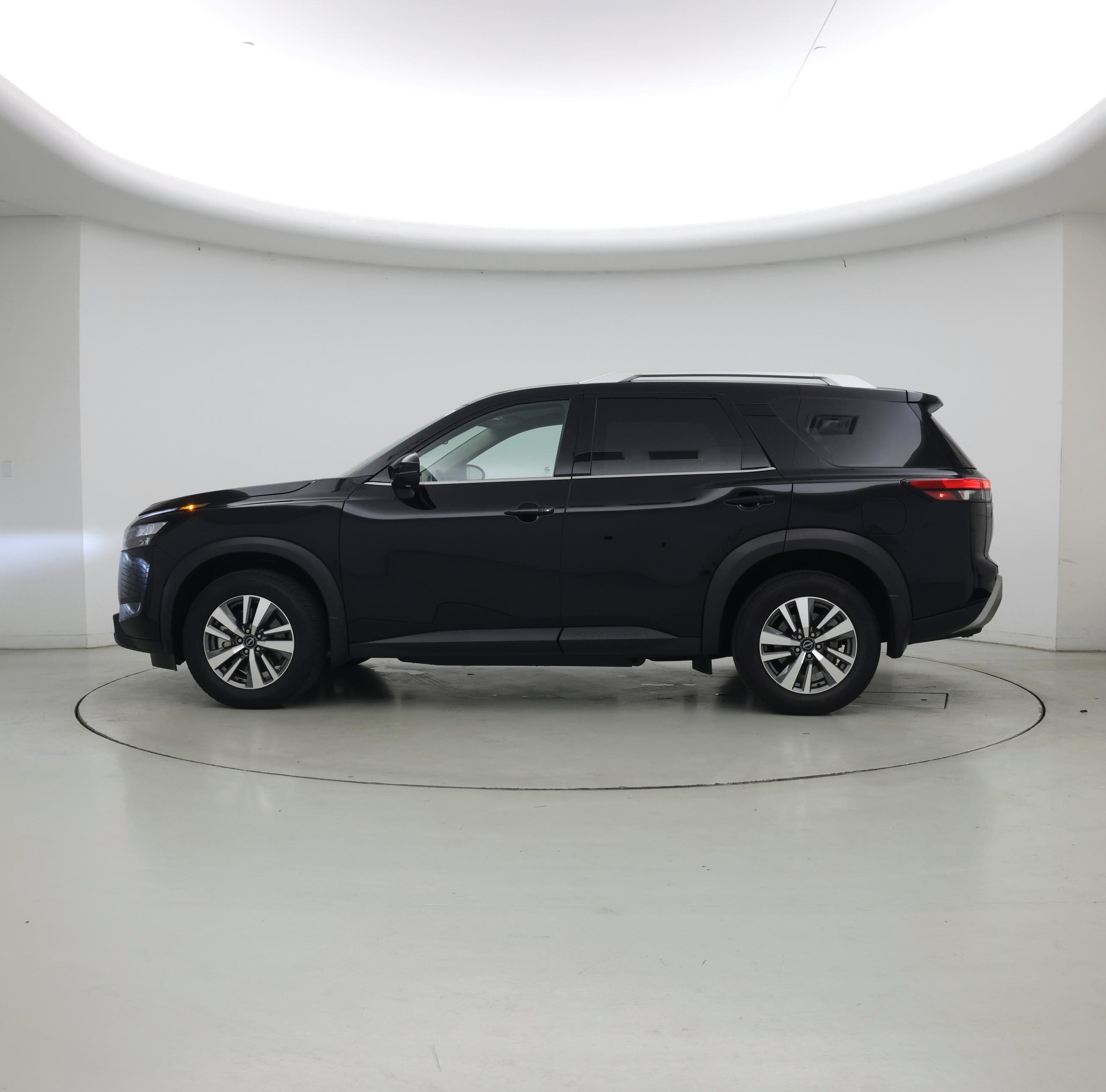 Thumbnail: 2025 Nissan Pathfinder - 3