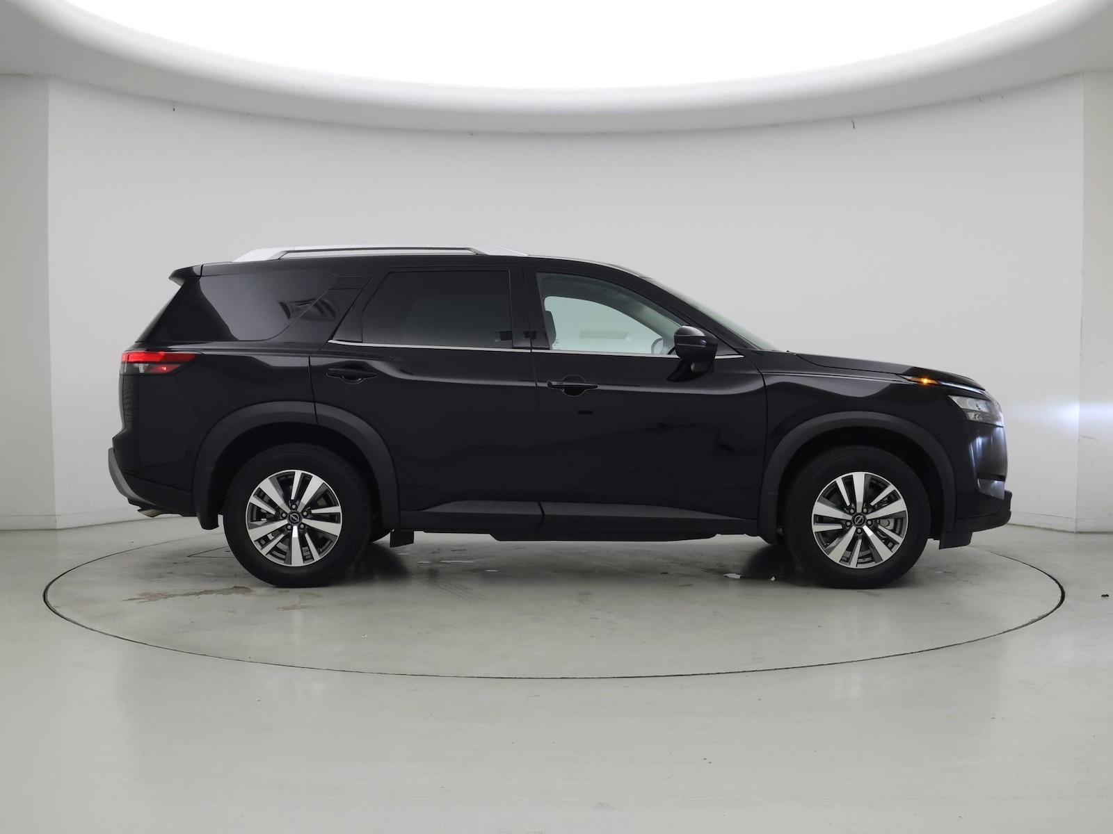2025 Nissan Pathfinder SL - Photo 8