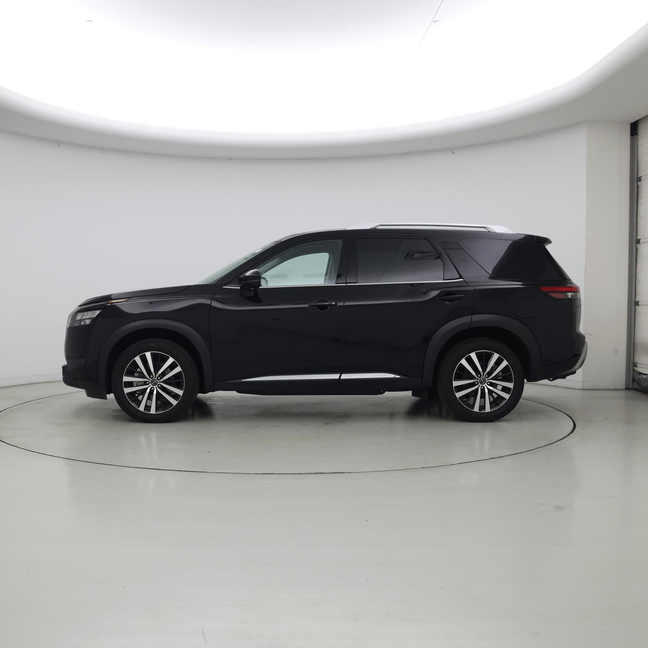 Thumbnail: 2025 Nissan Pathfinder - 3