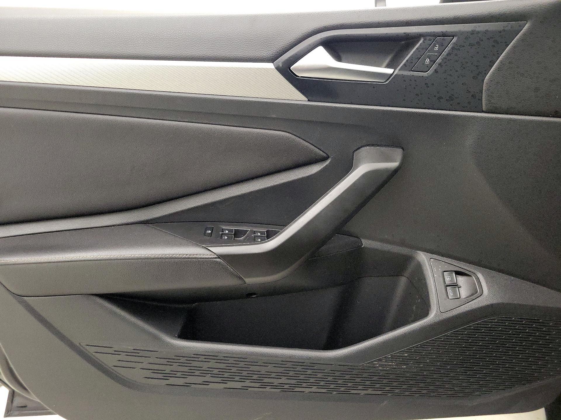 Thumbnail: 2022 Volkswagen Jetta - 12