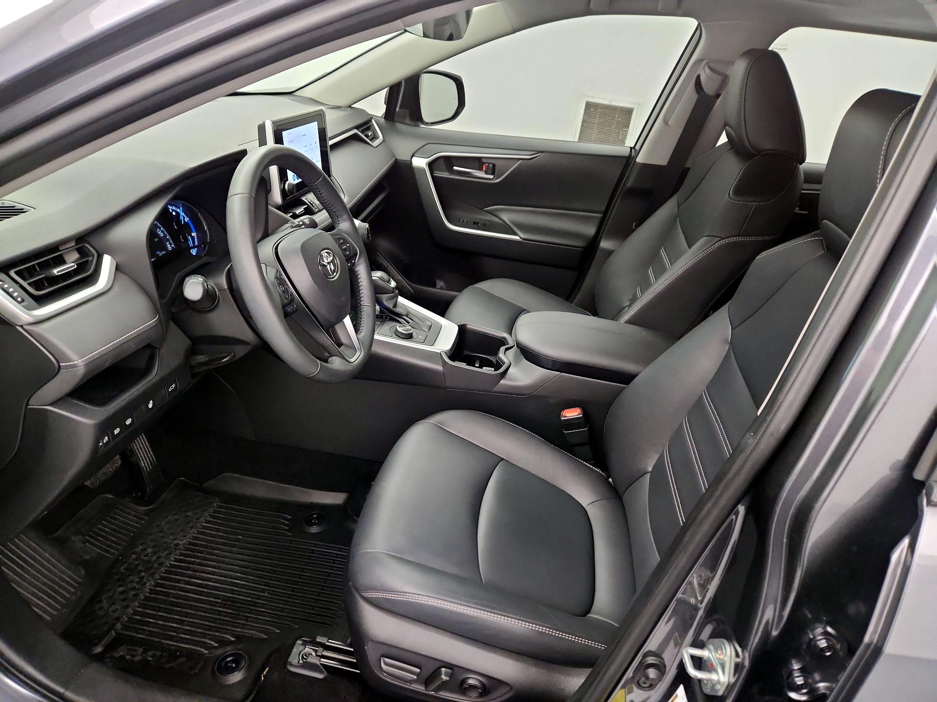 Thumbnail: 2024 Toyota RAV4 - 11