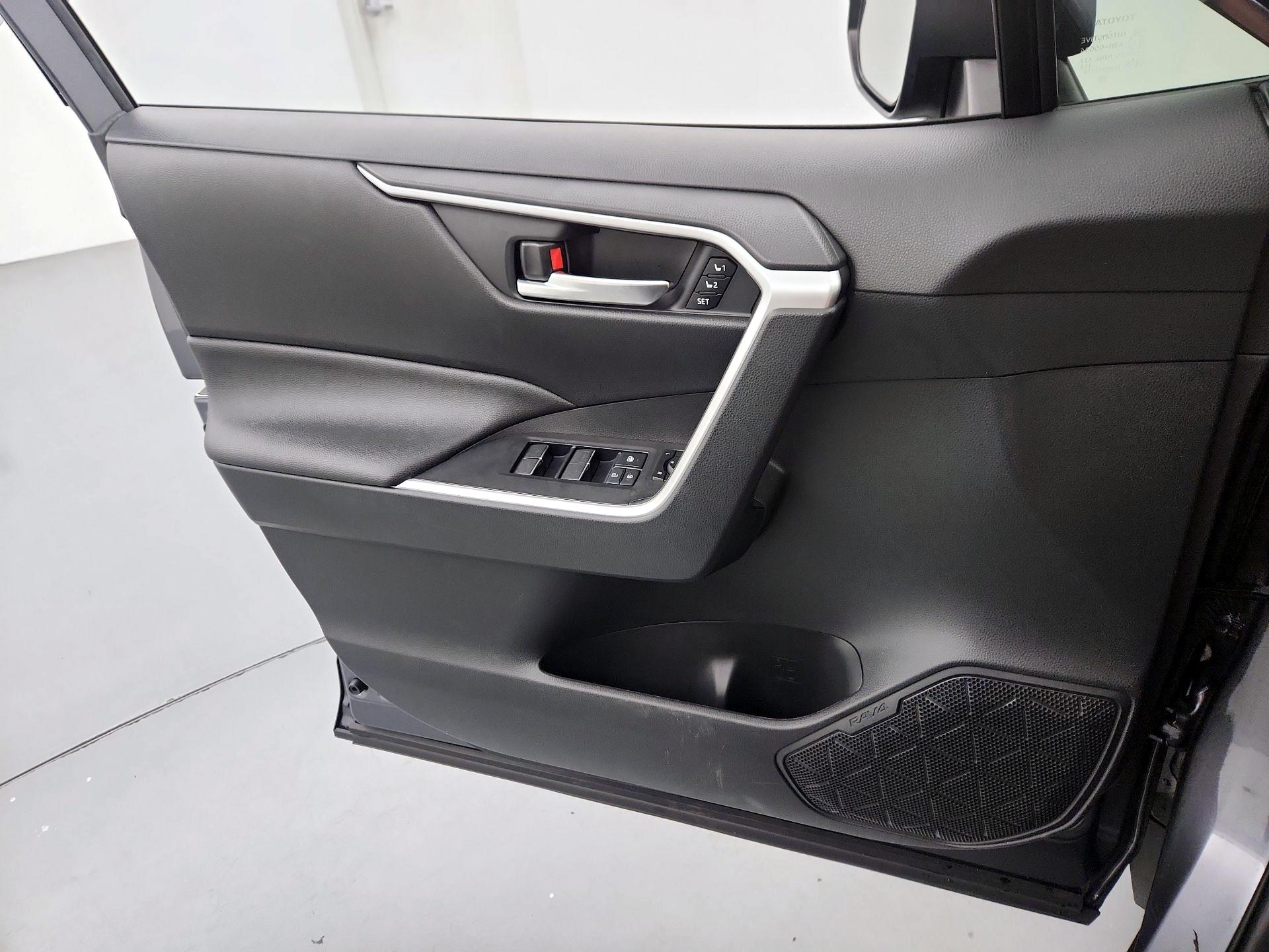 Thumbnail: 2024 Toyota RAV4 - 12