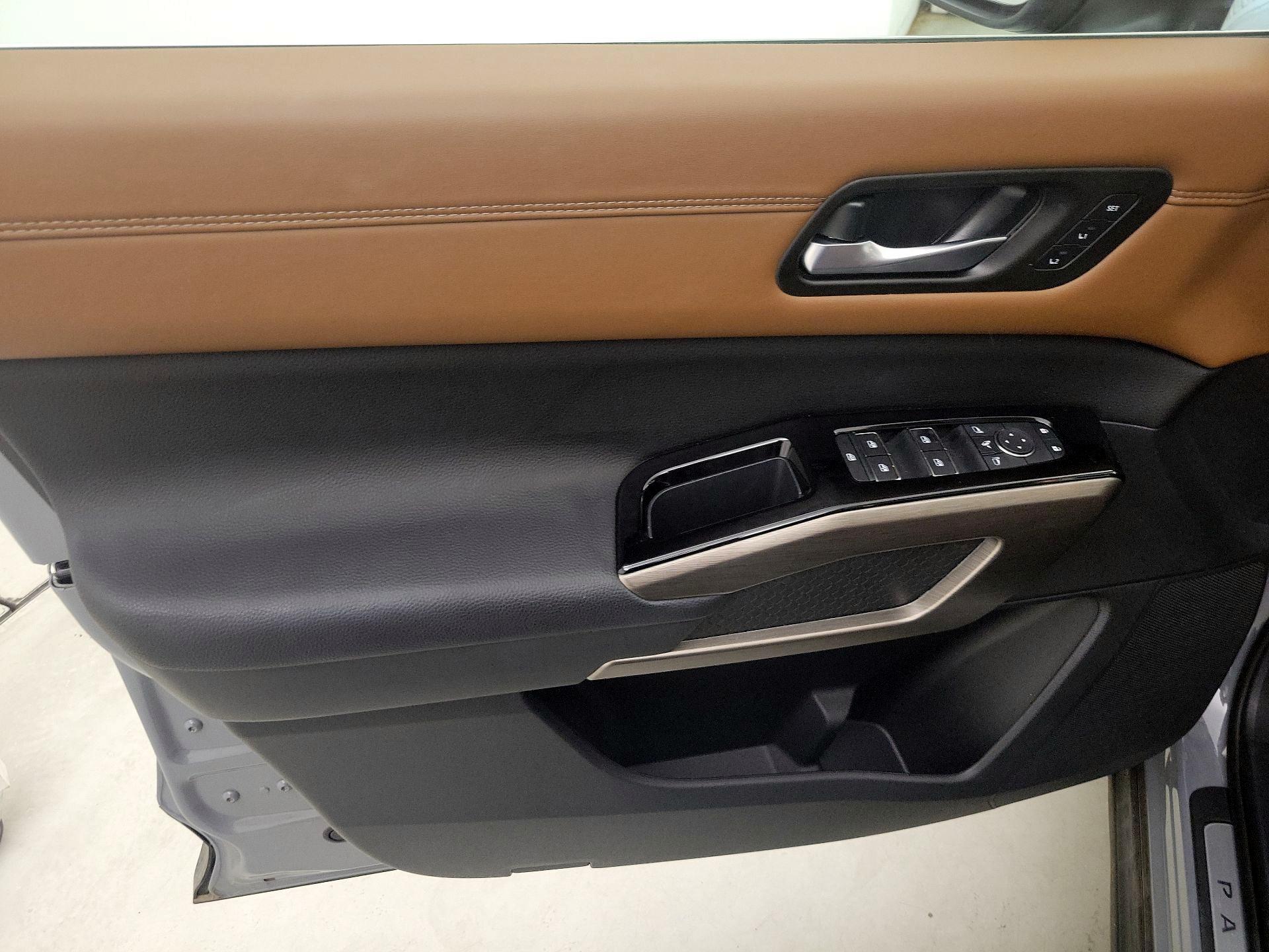 Thumbnail: 2025 Nissan Pathfinder - 12
