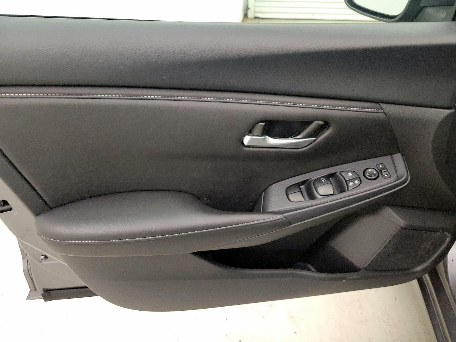2024 Nissan Sentra SV - Photo 13