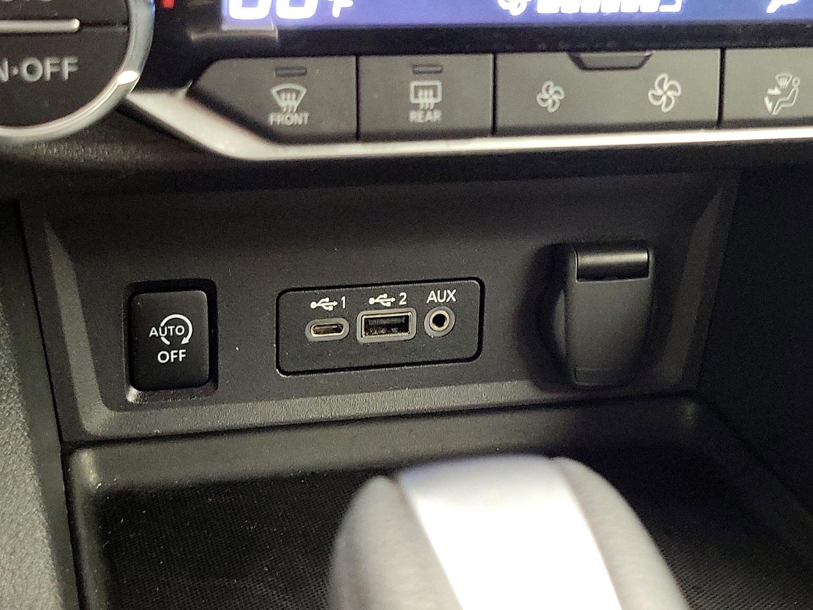 2024 Nissan Sentra SV - Photo 19