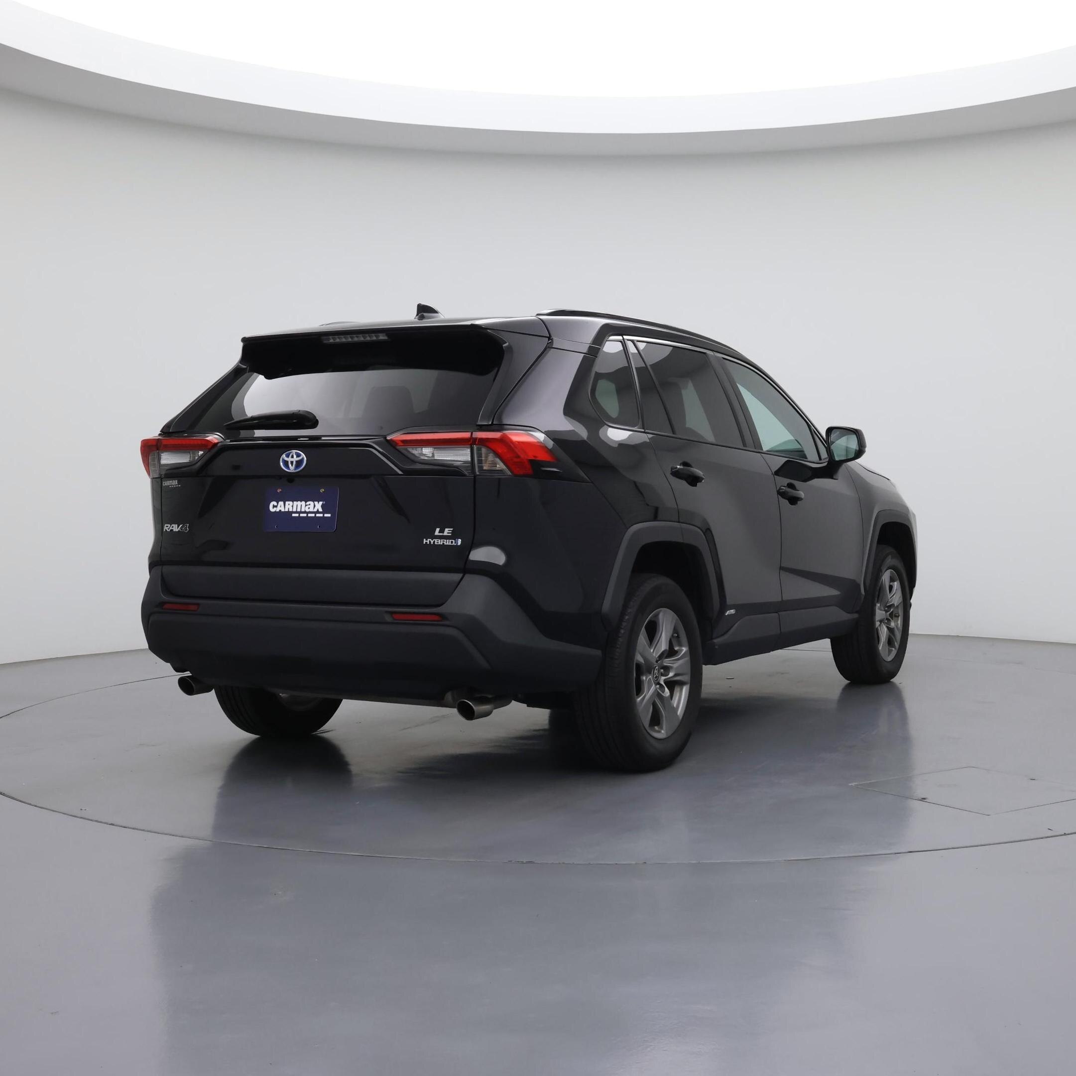 Thumbnail: 2023 Toyota RAV4 - 8