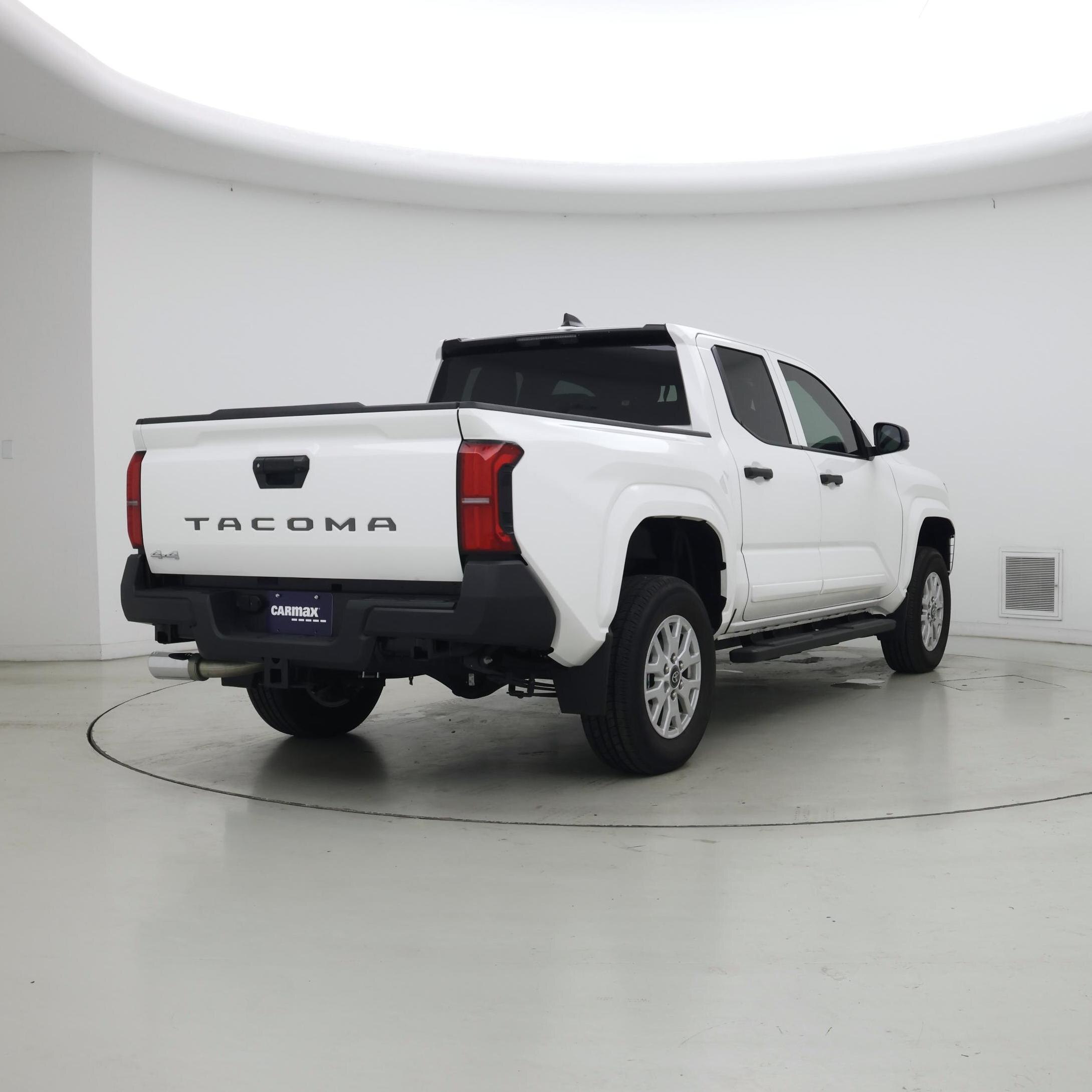 Thumbnail: 2024 Toyota Tacoma - 8