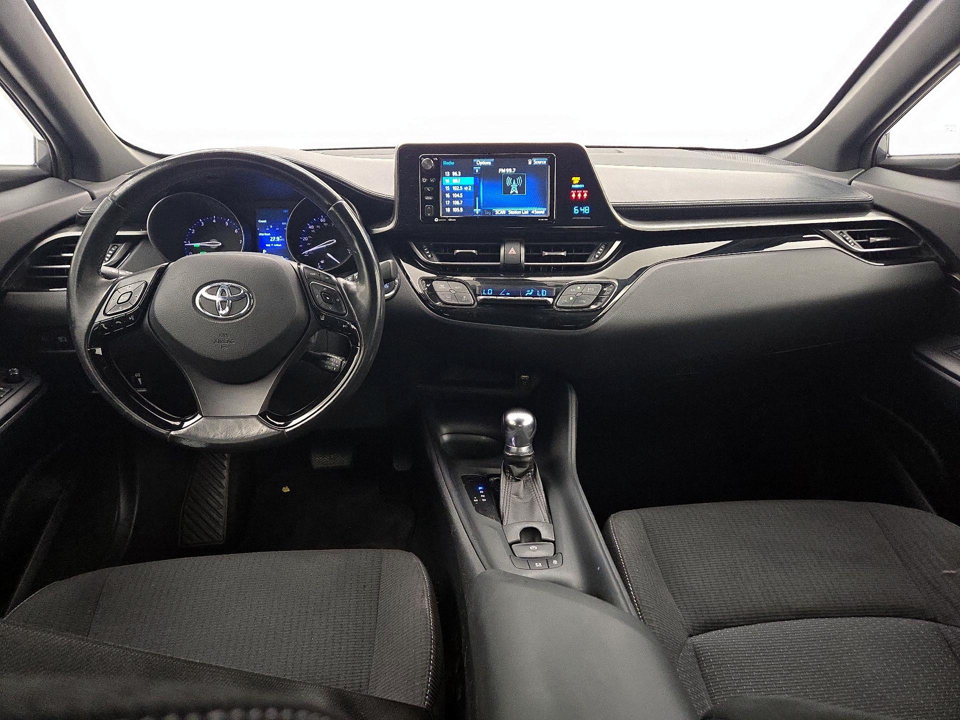 Thumbnail: 2018 Toyota C-HR - 9
