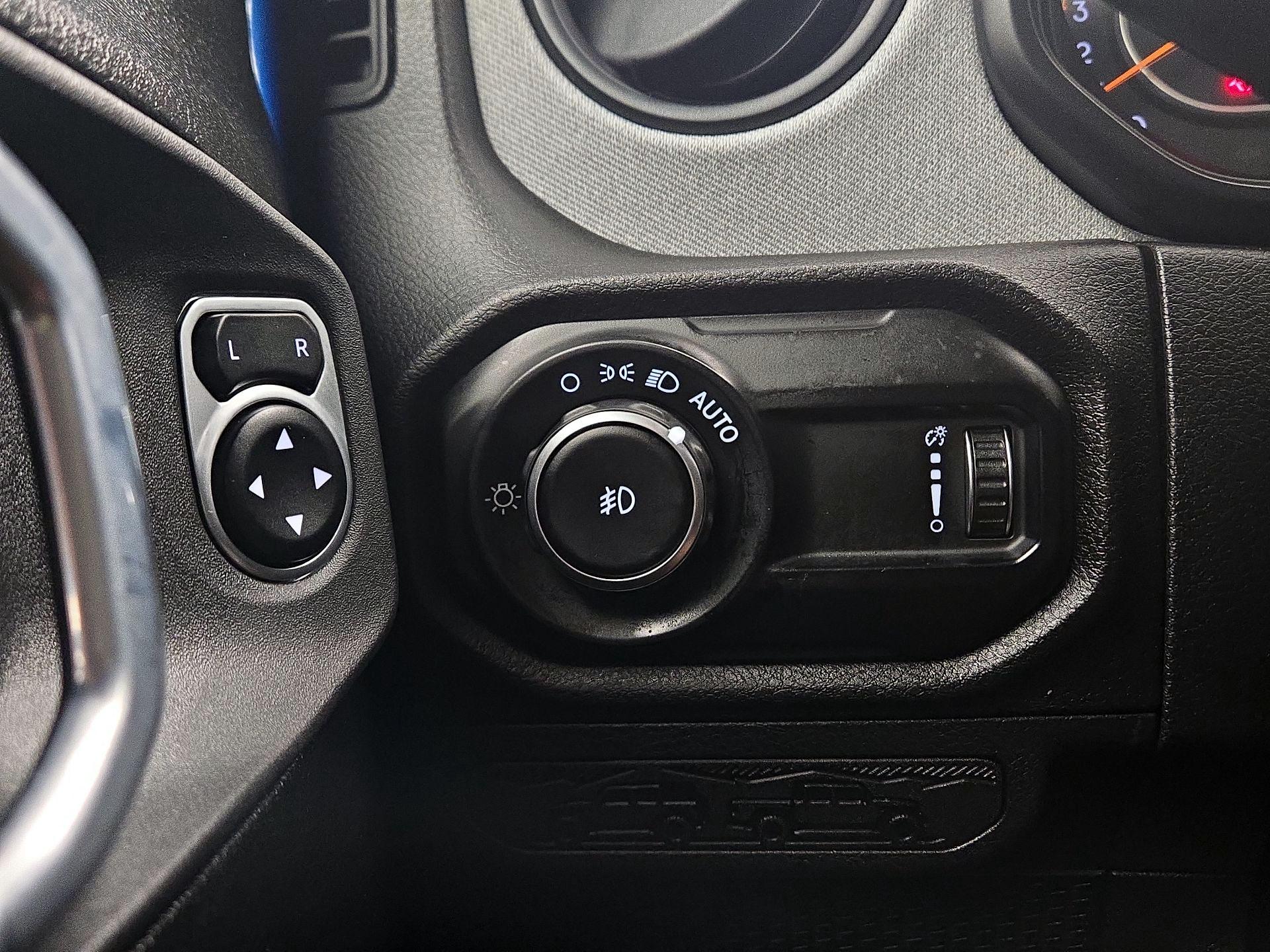 Thumbnail: 2025 Jeep Wrangler - 13