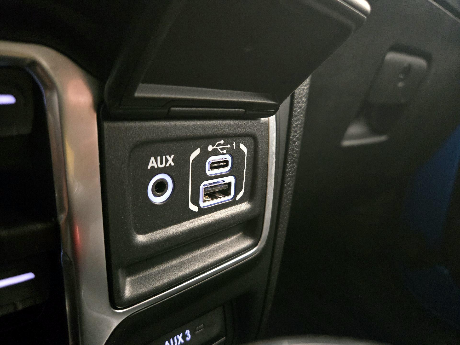 Thumbnail: 2025 Jeep Wrangler - 18